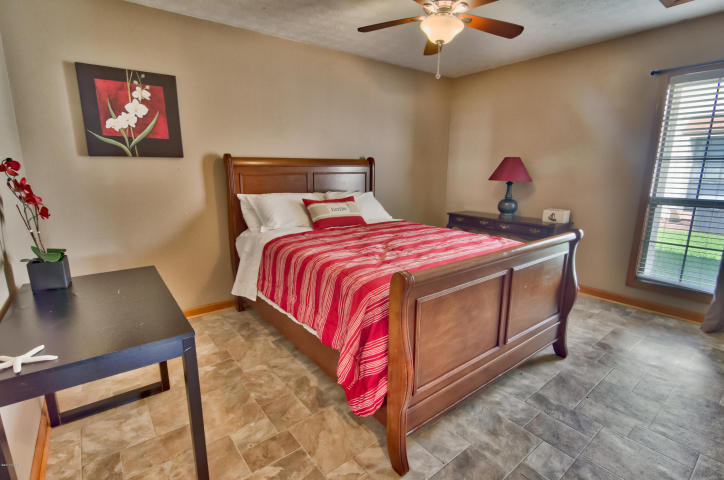 HORIZON SOUTH 19 CONDO - Residential