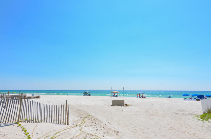 HORIZON SOUTH 19 CONDO - Residential