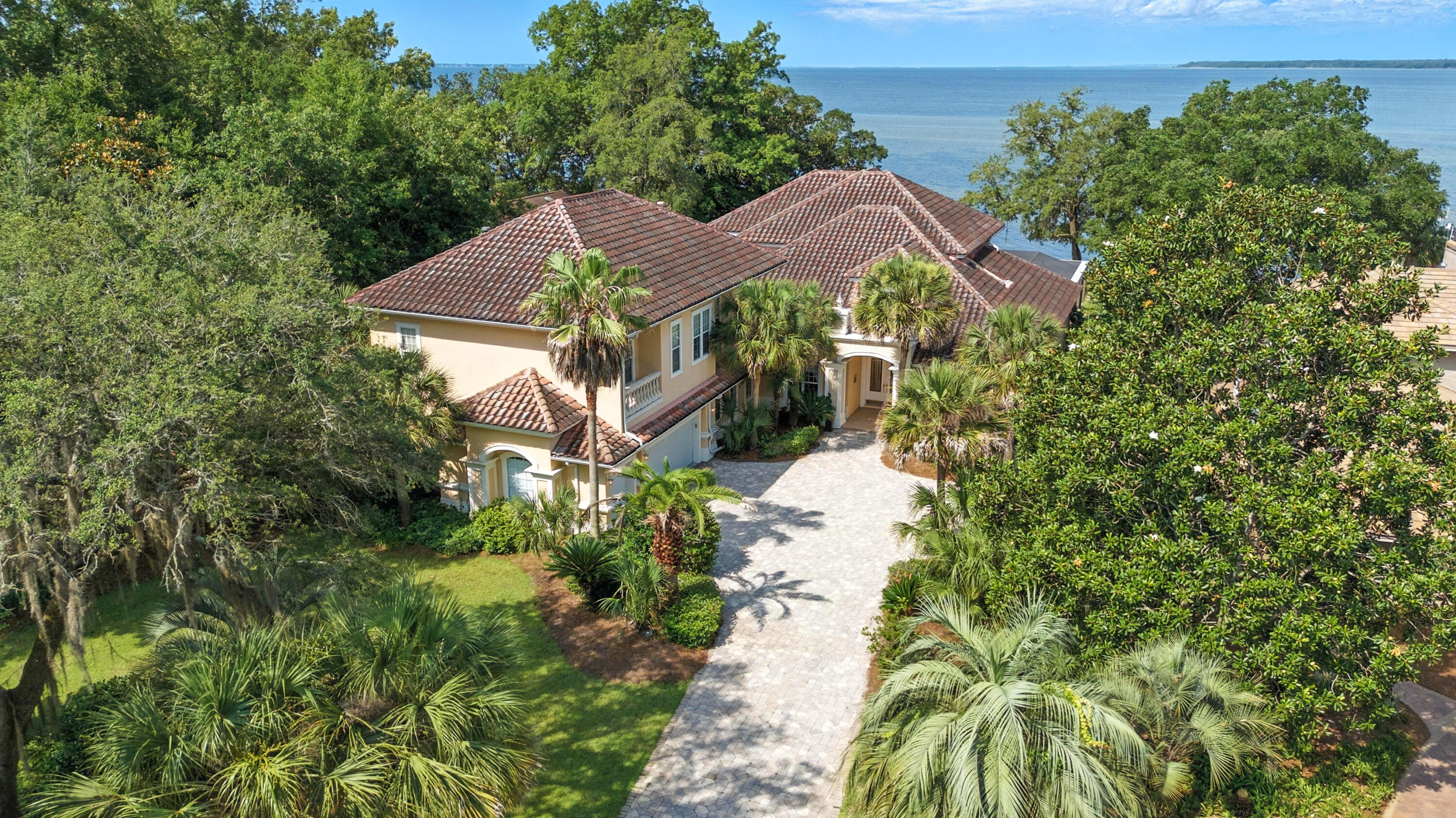 LIDO VILLAGE - Residential