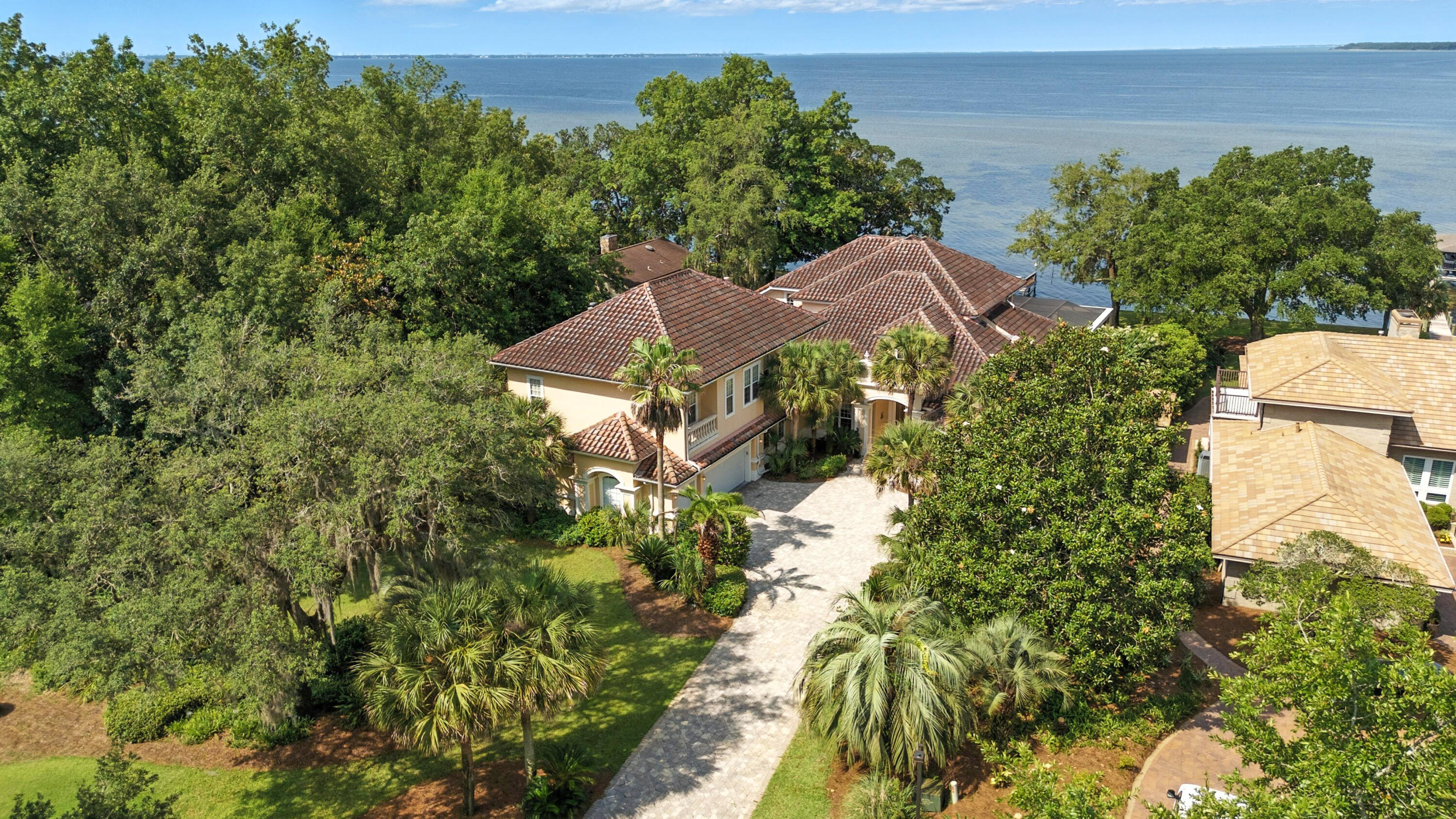 LIDO VILLAGE - Residential