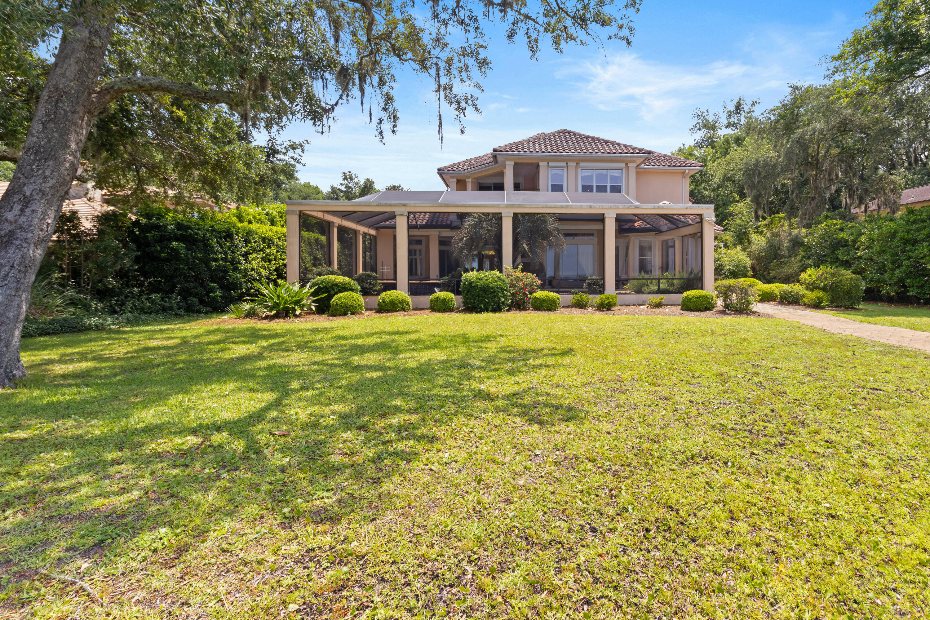 LIDO VILLAGE - Residential