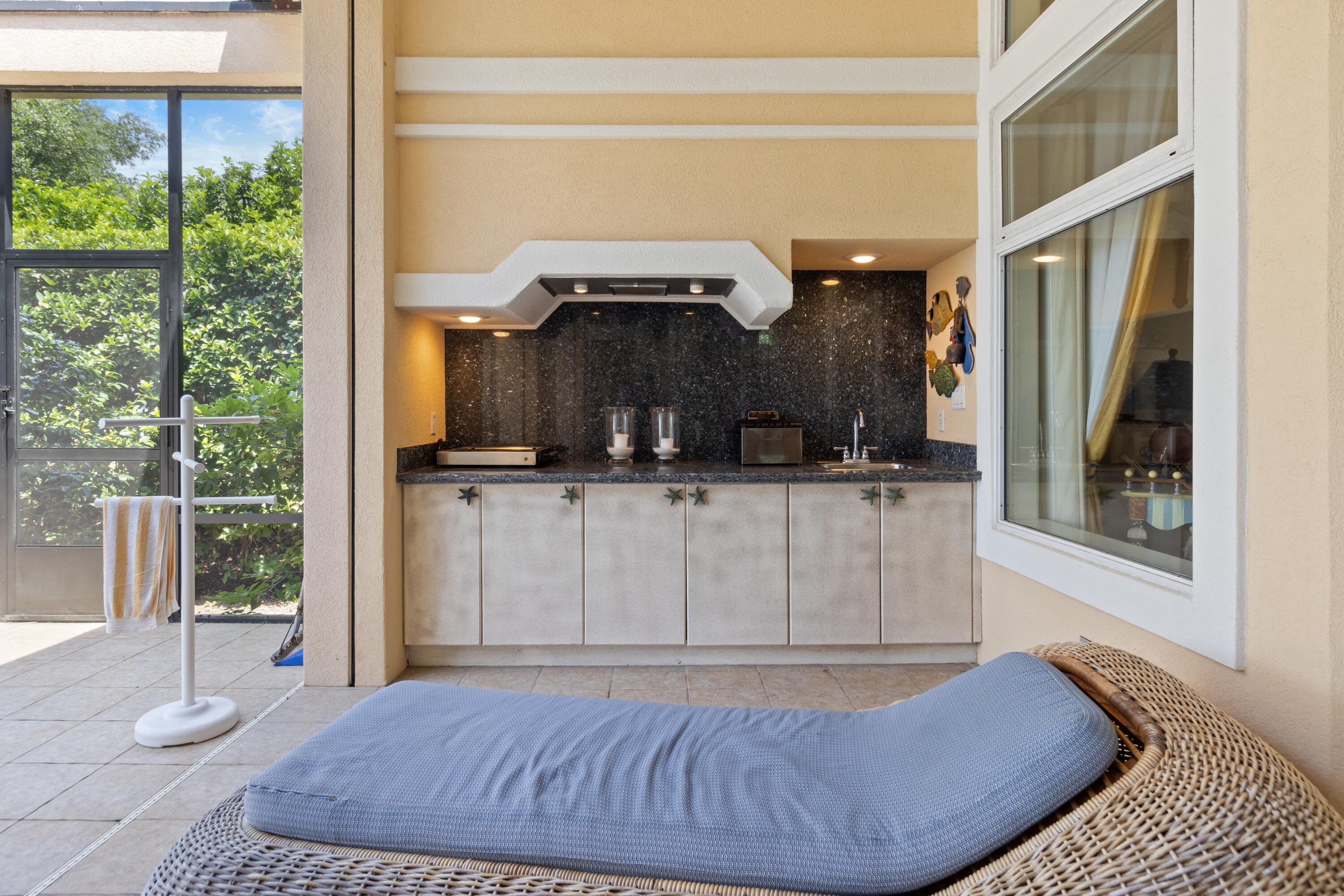 LIDO VILLAGE - Residential