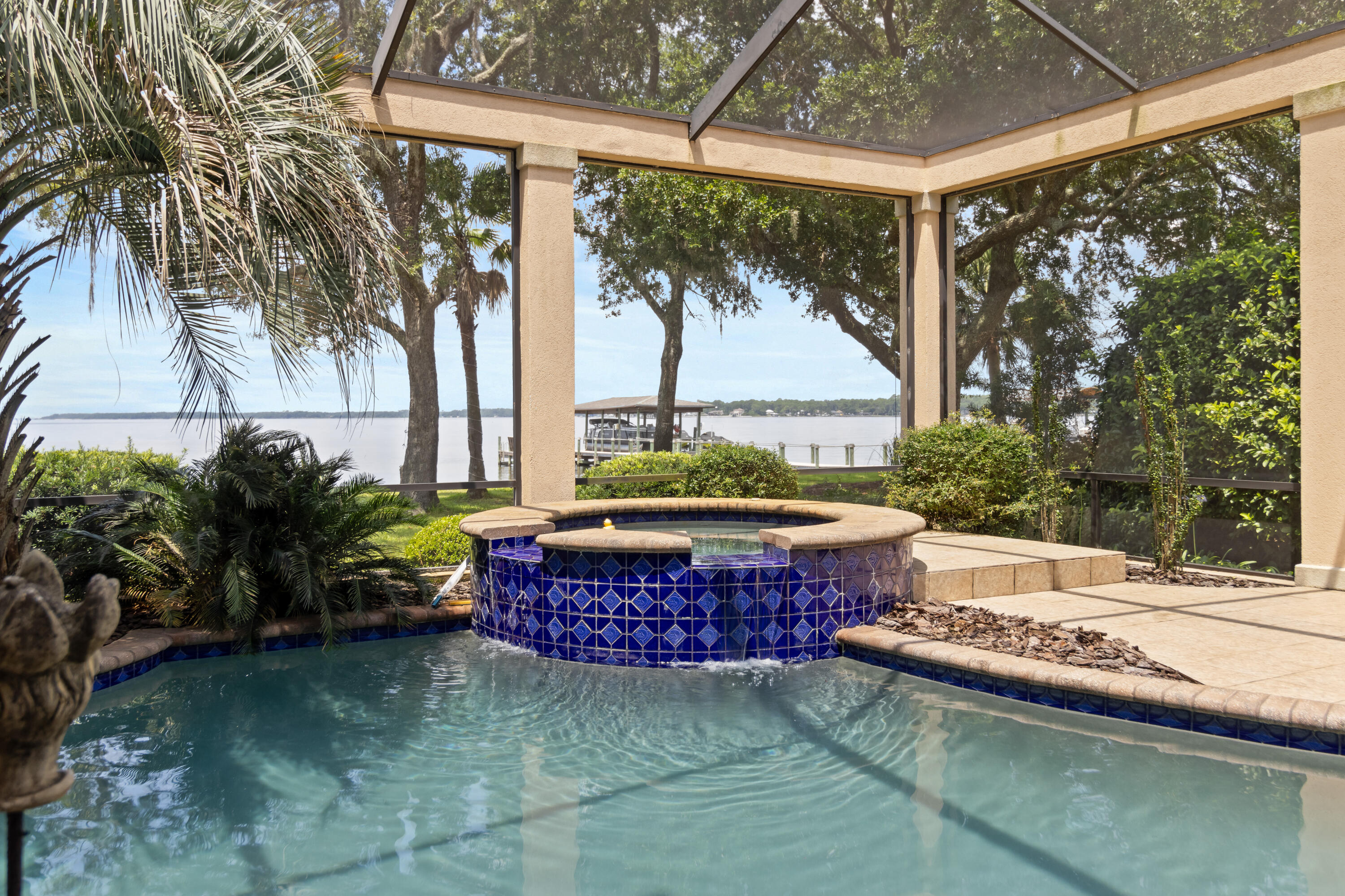 LIDO VILLAGE - Residential