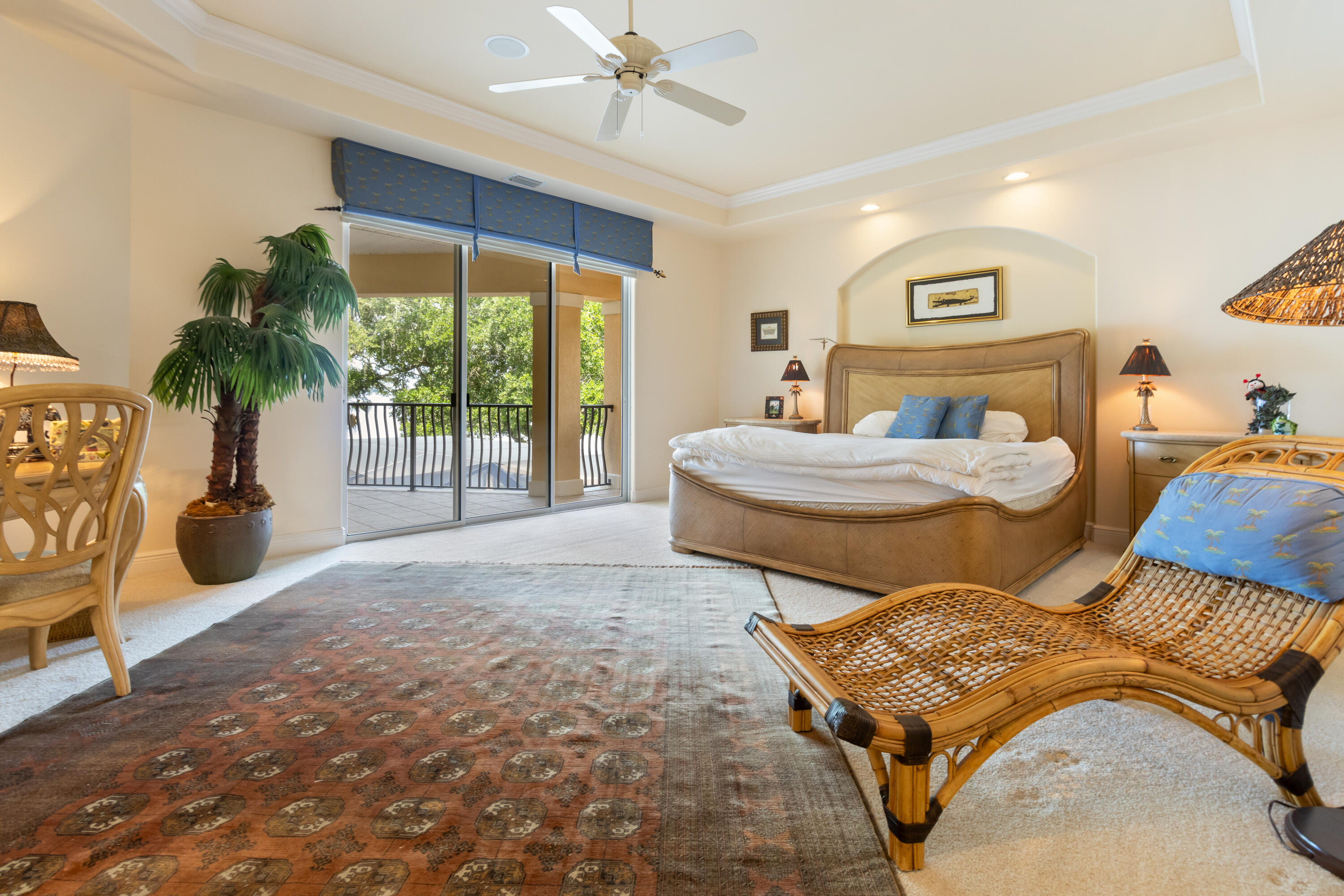 LIDO VILLAGE - Residential