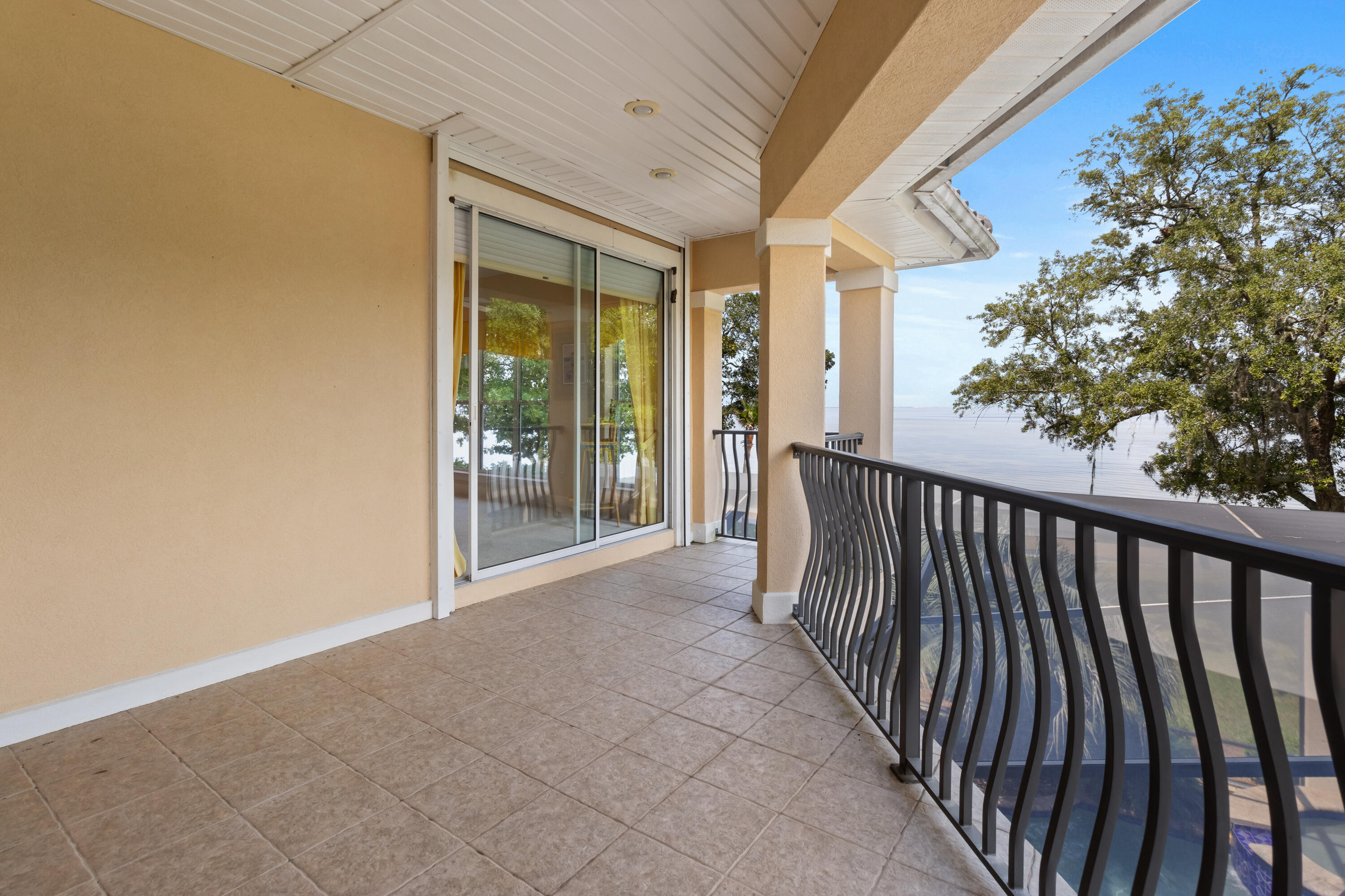 LIDO VILLAGE - Residential