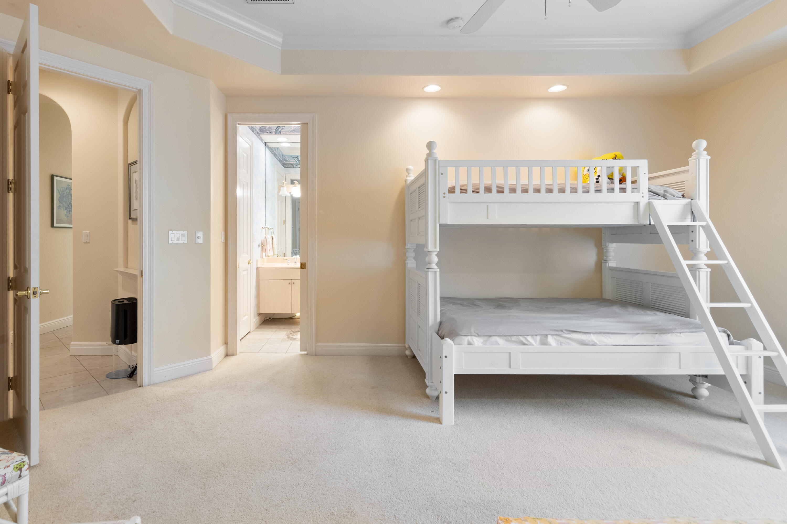 LIDO VILLAGE - Residential