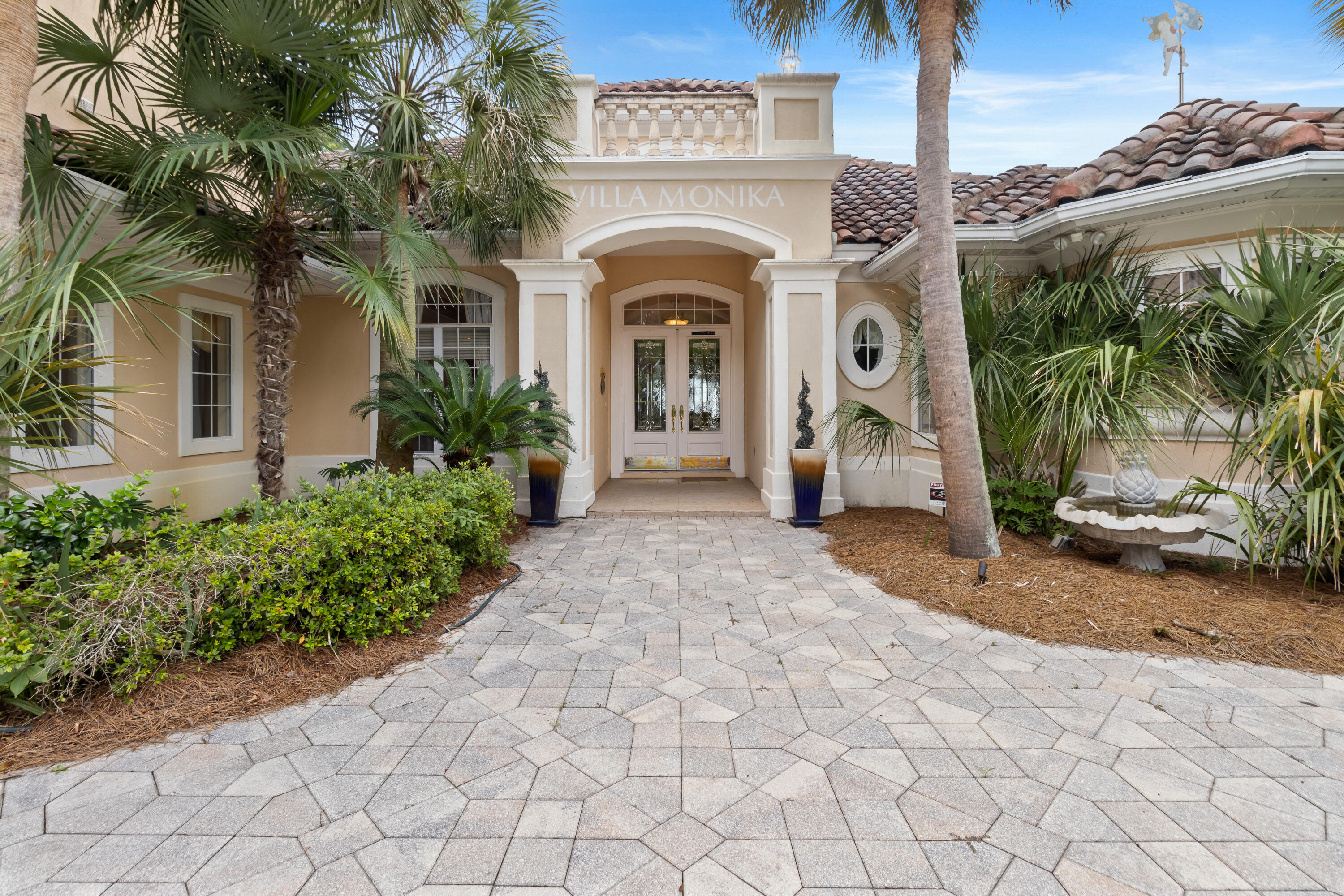 LIDO VILLAGE - Residential