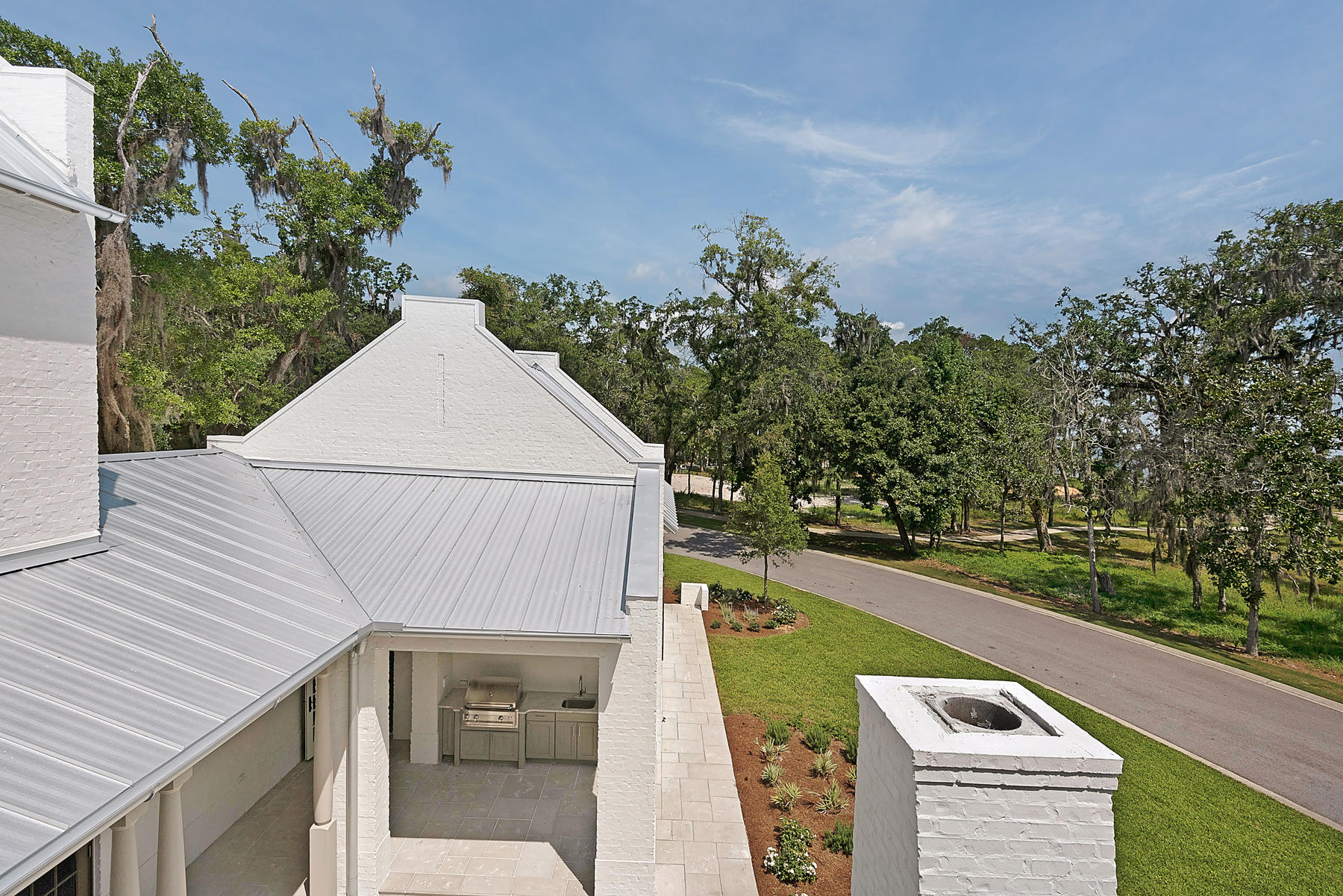 CHURCHILL OAKS - Residential