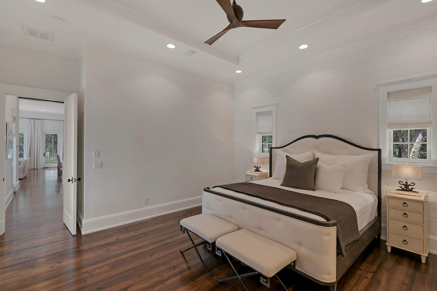 CHURCHILL OAKS - Residential