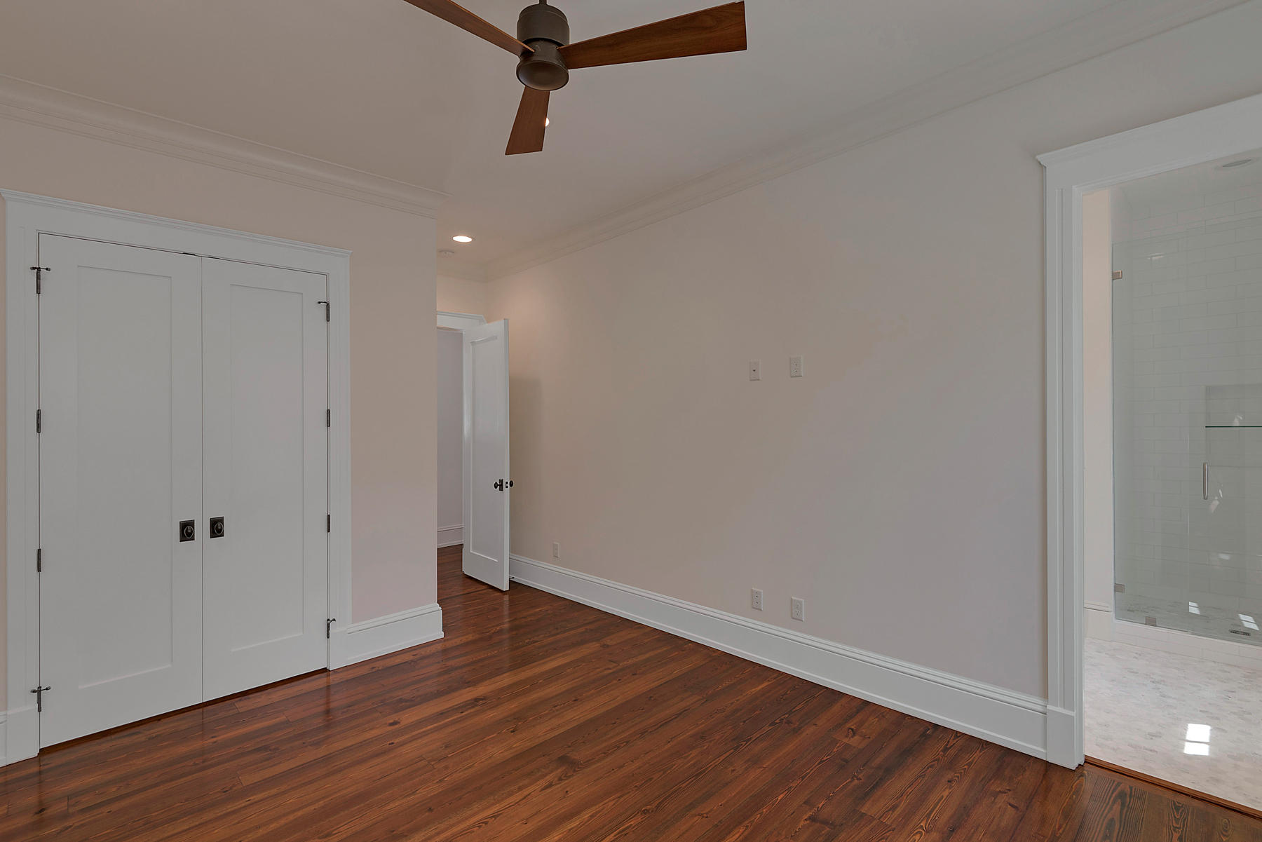 CHURCHILL OAKS - Residential