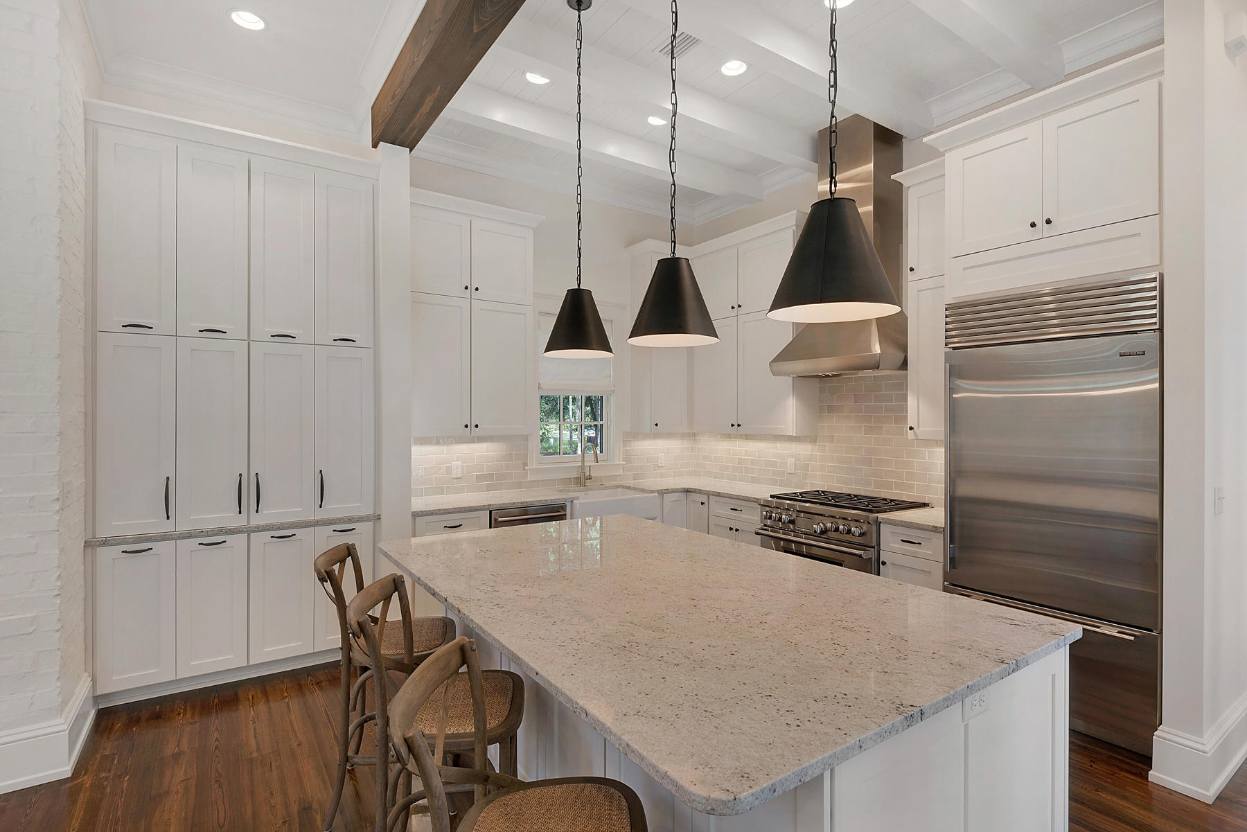 CHURCHILL OAKS - Residential