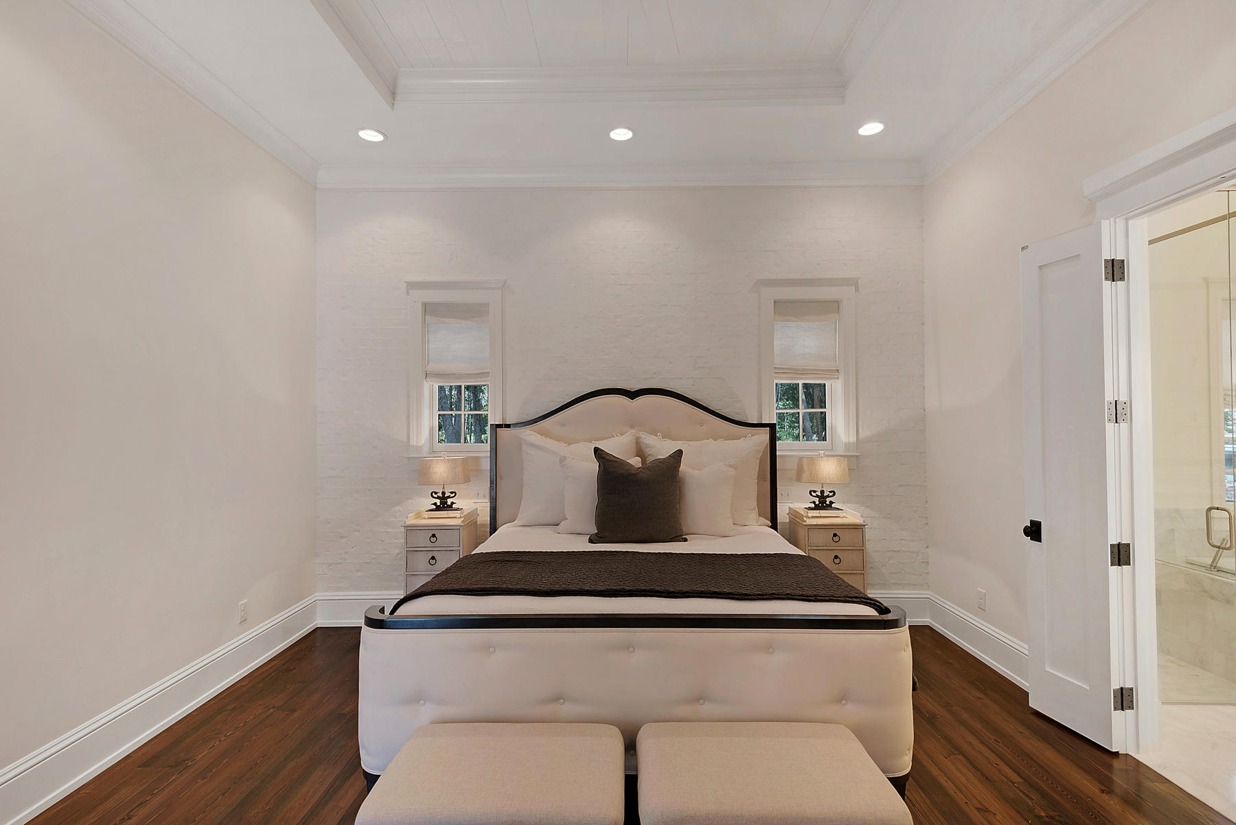 CHURCHILL OAKS - Residential