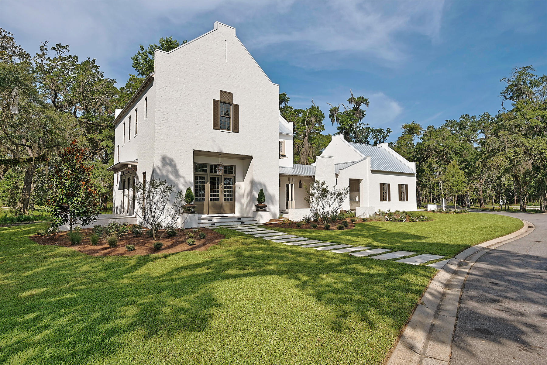 CHURCHILL OAKS - Residential