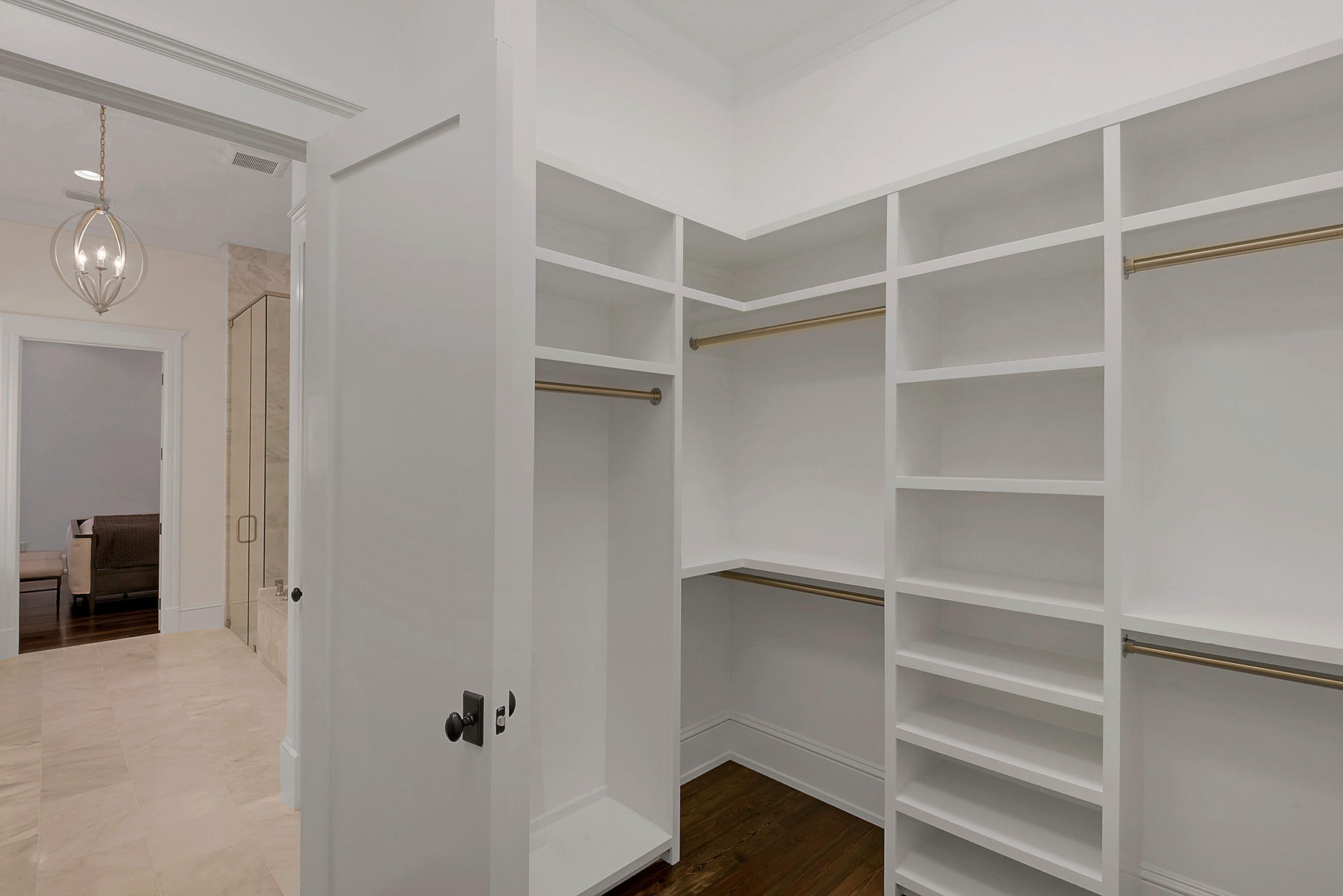 CHURCHILL OAKS - Residential