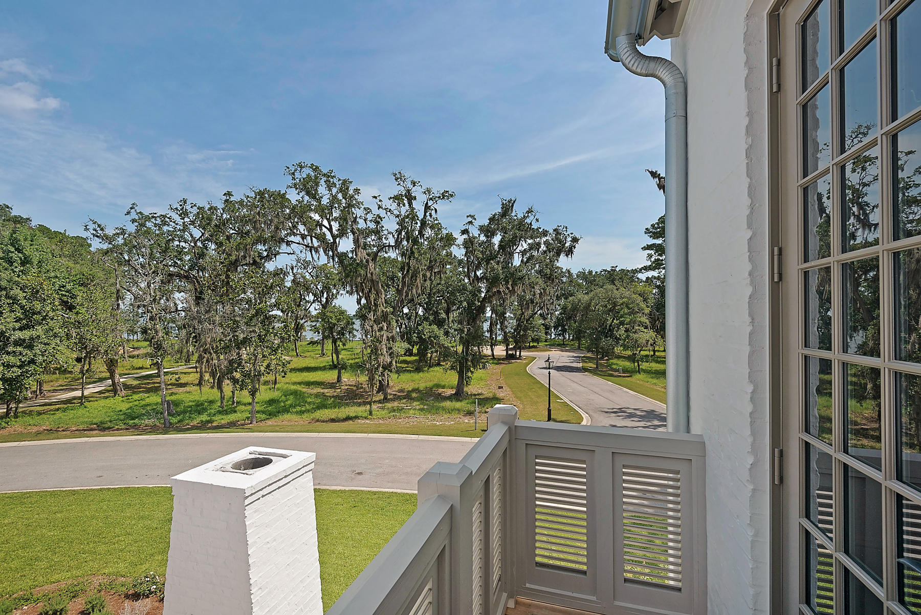 CHURCHILL OAKS - Residential