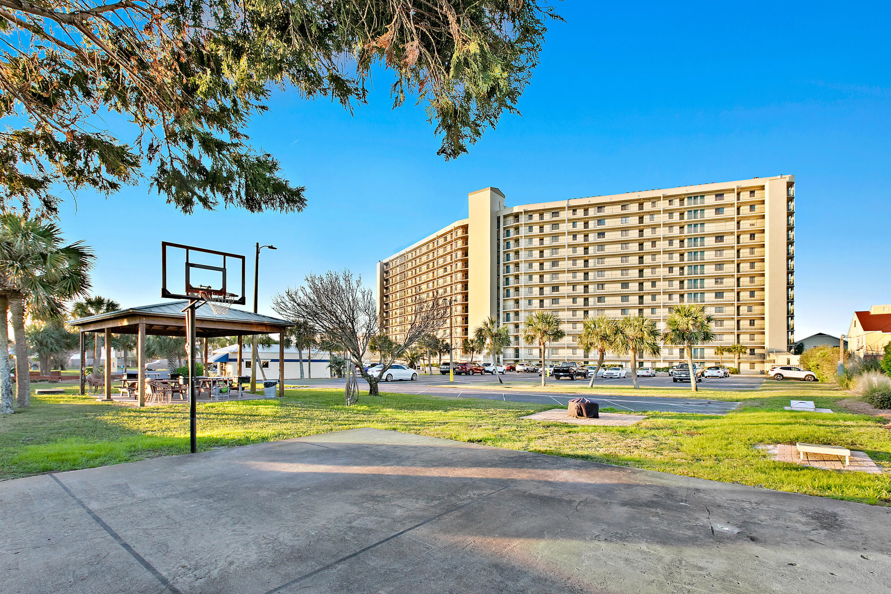 The Commodore - Residential