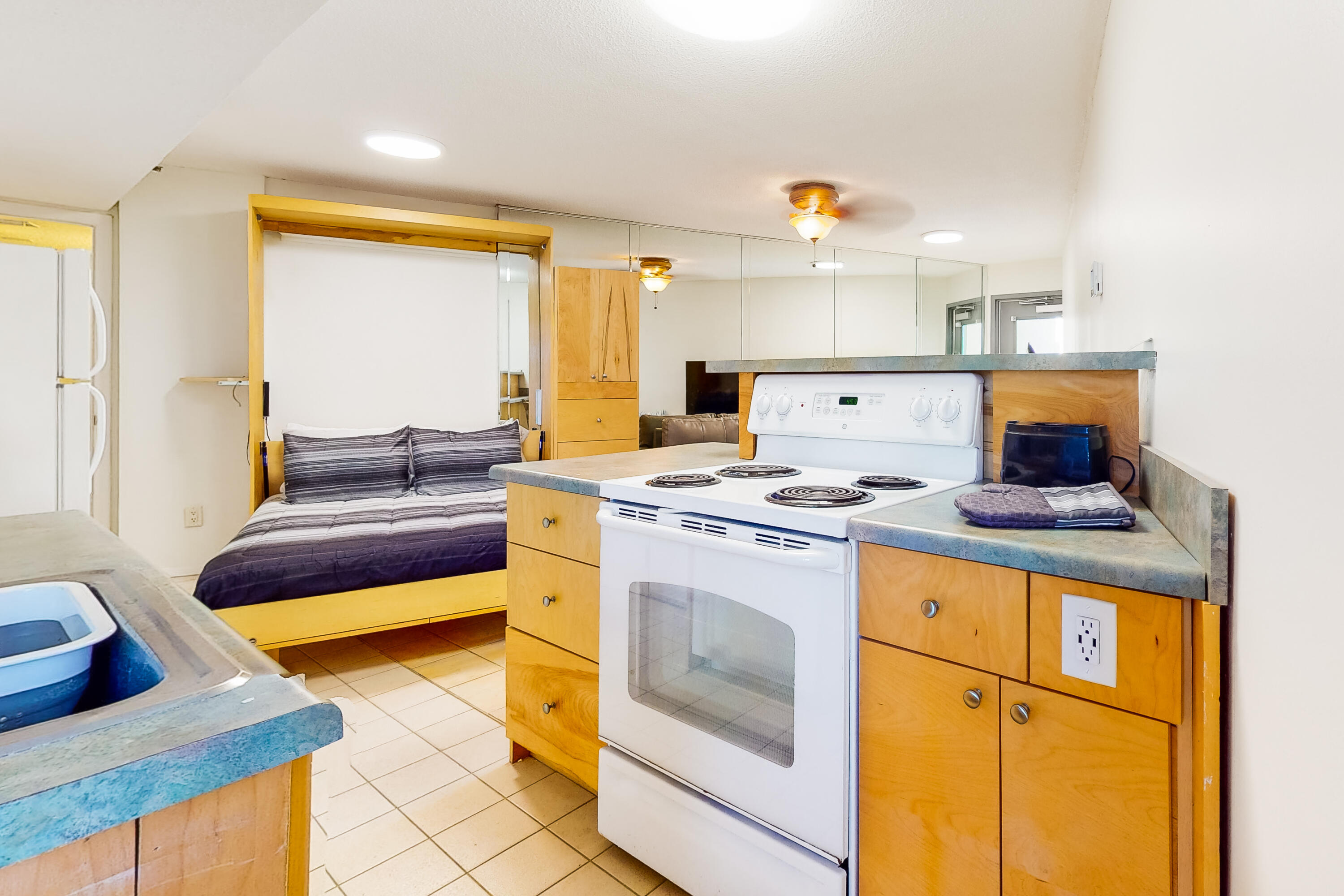 The Commodore - Residential