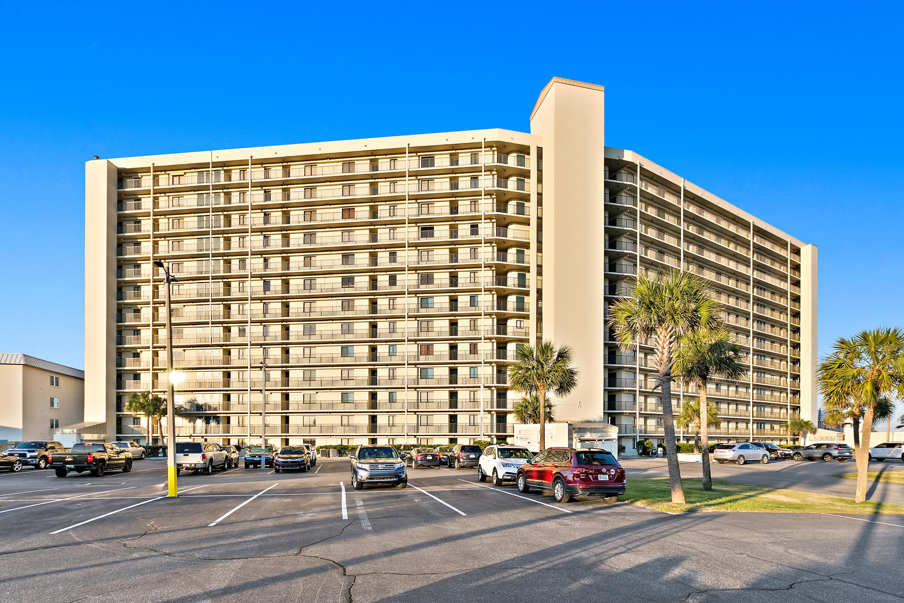 The Commodore - Residential