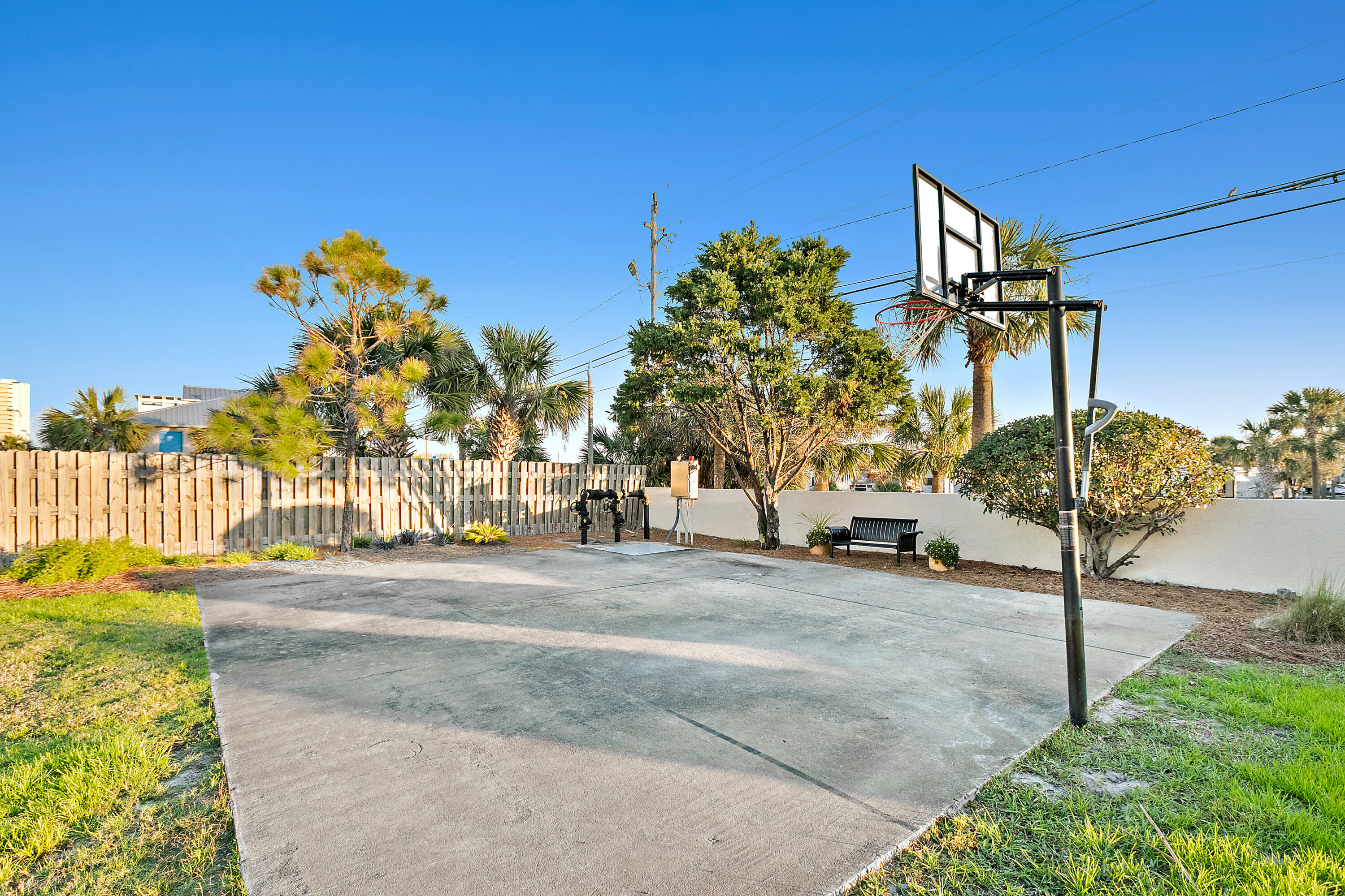 The Commodore - Residential