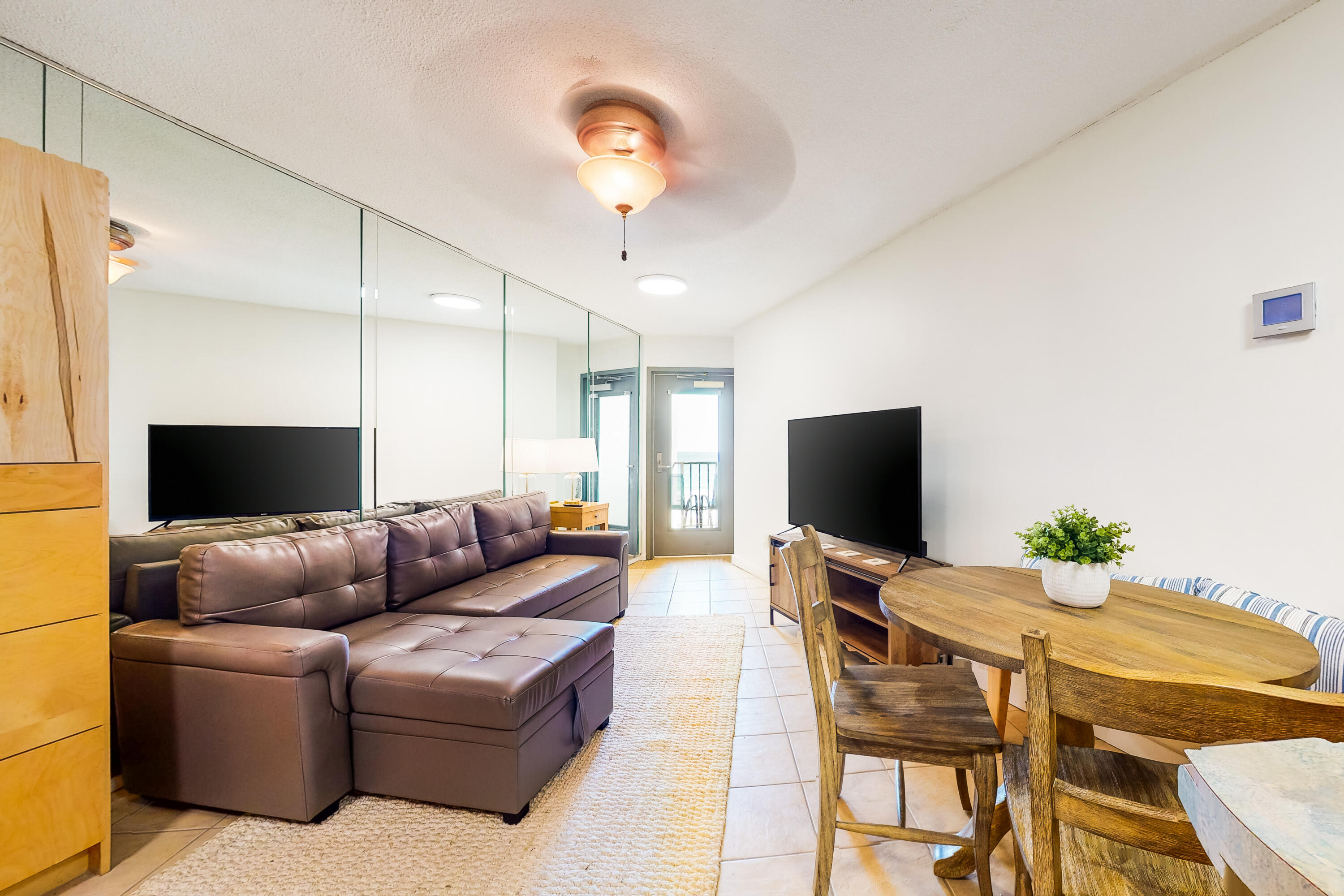 The Commodore - Residential