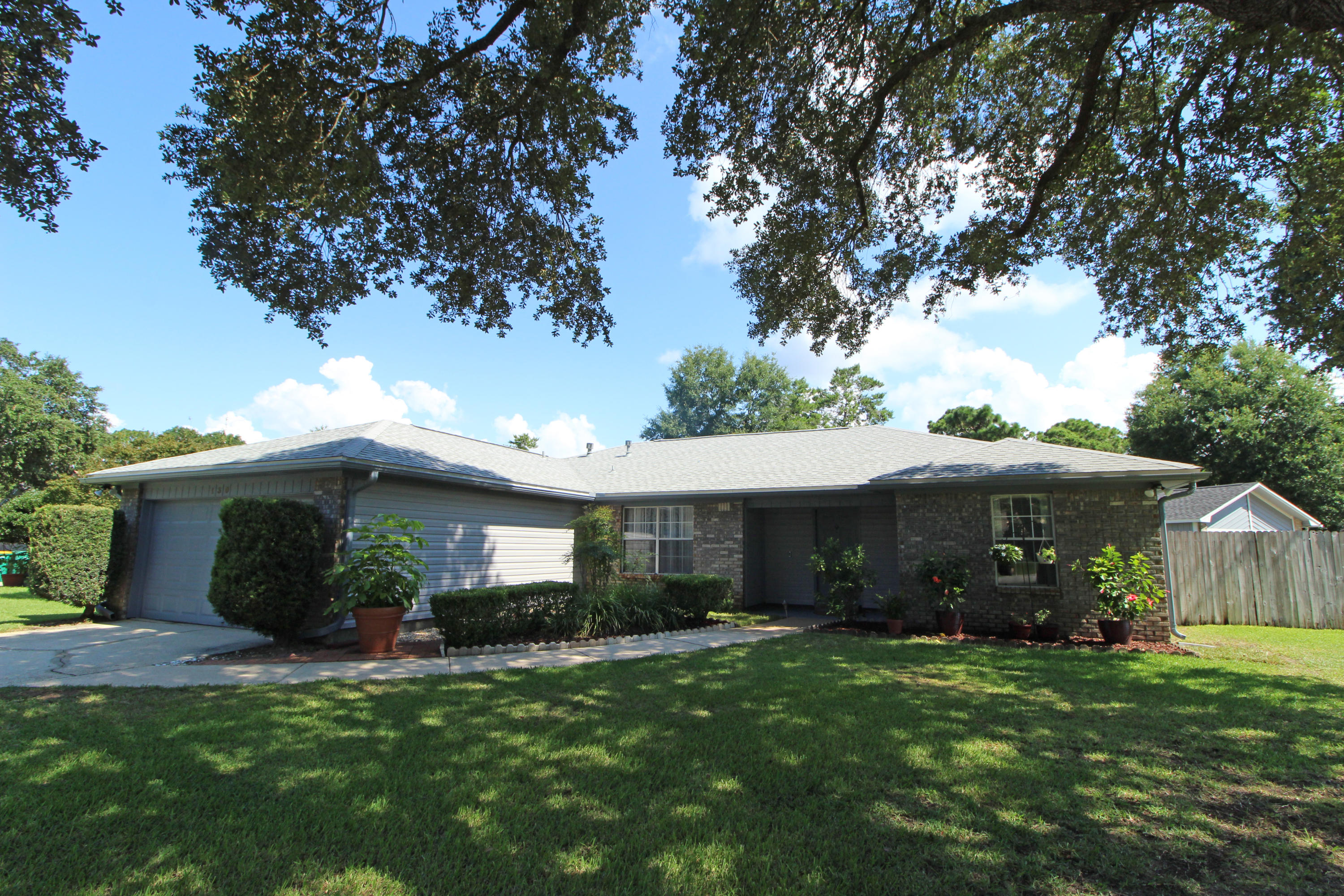 MEADOW WOODS - Residential