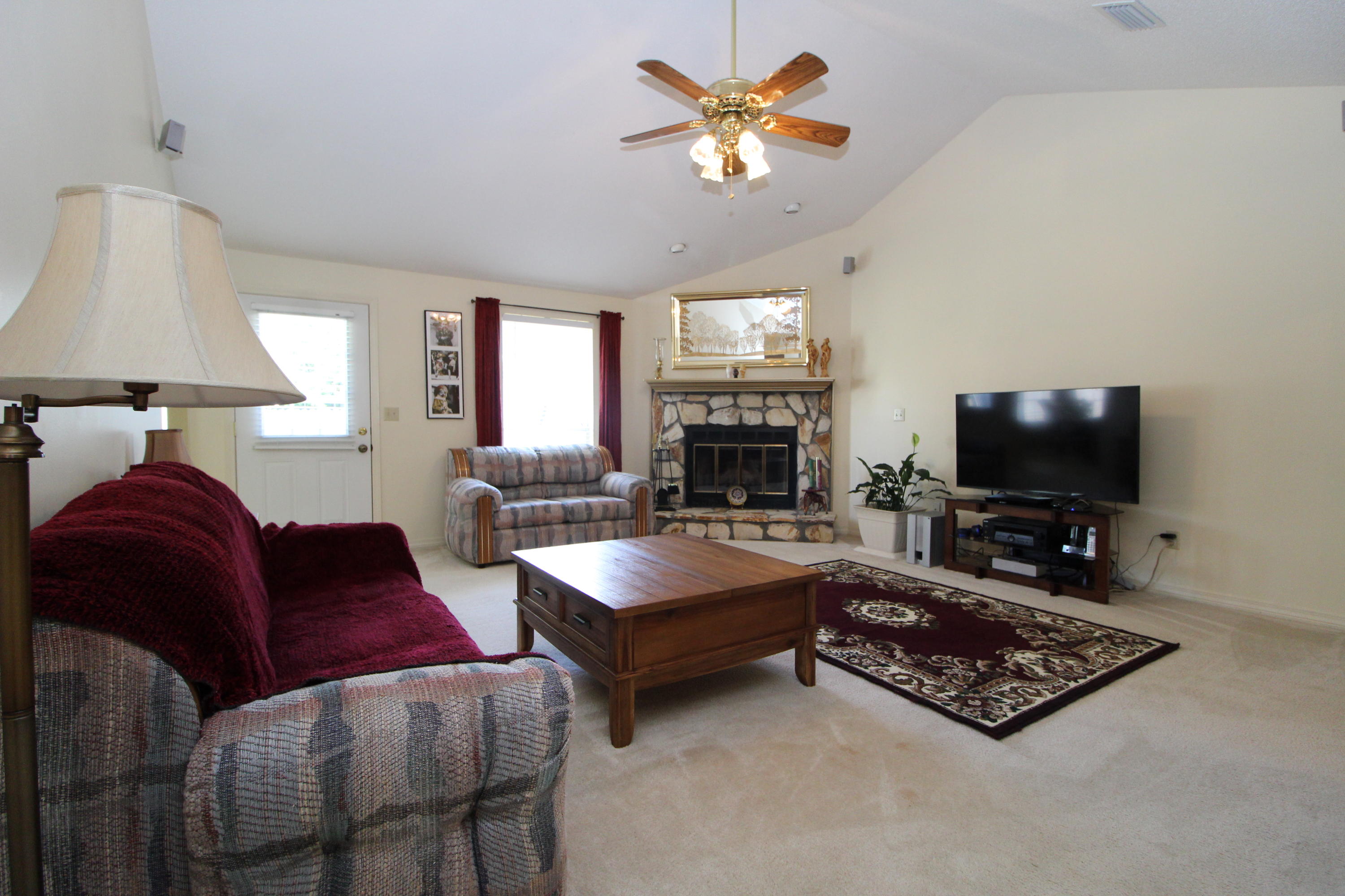 MEADOW WOODS - Residential