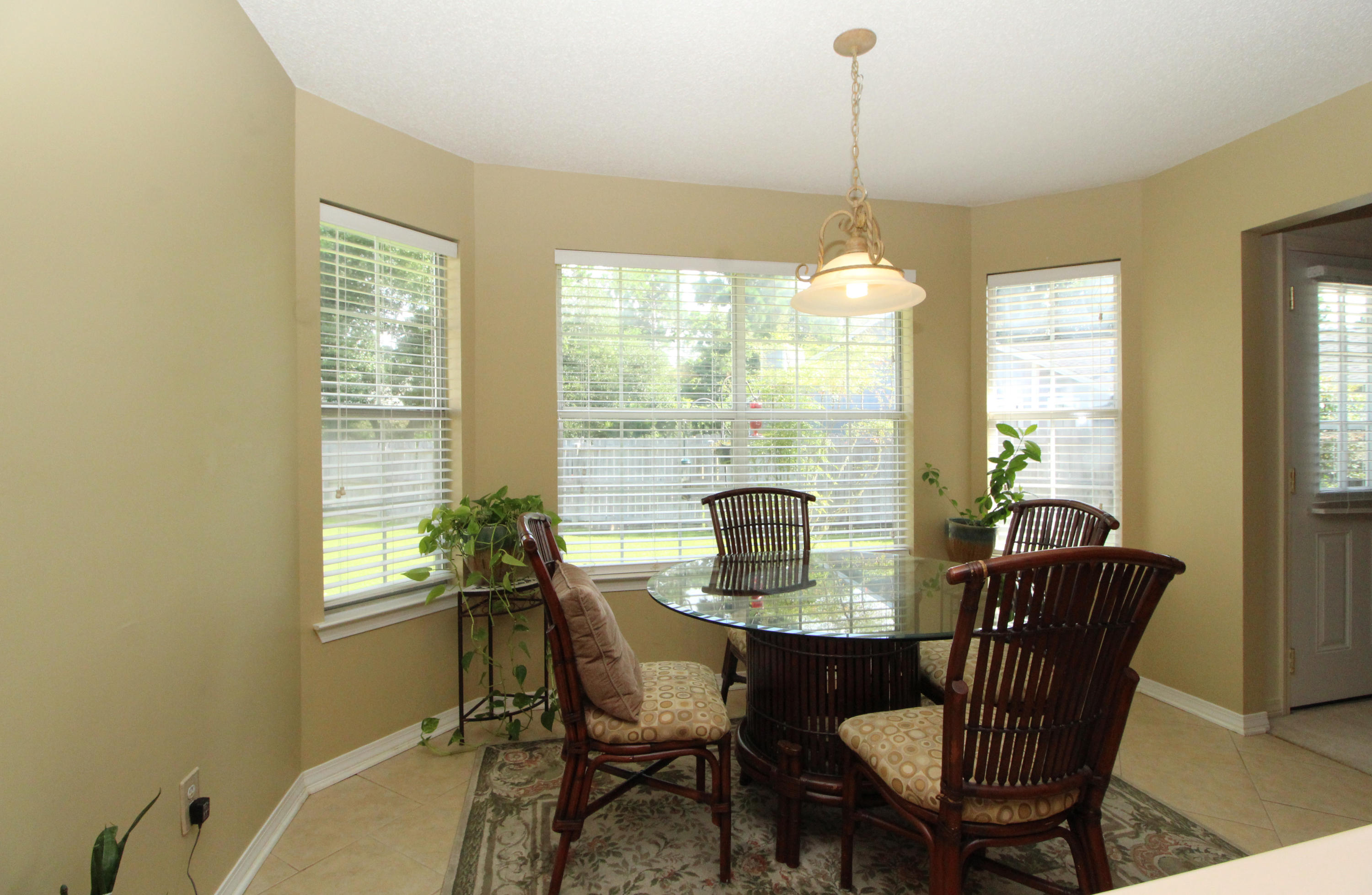 MEADOW WOODS - Residential