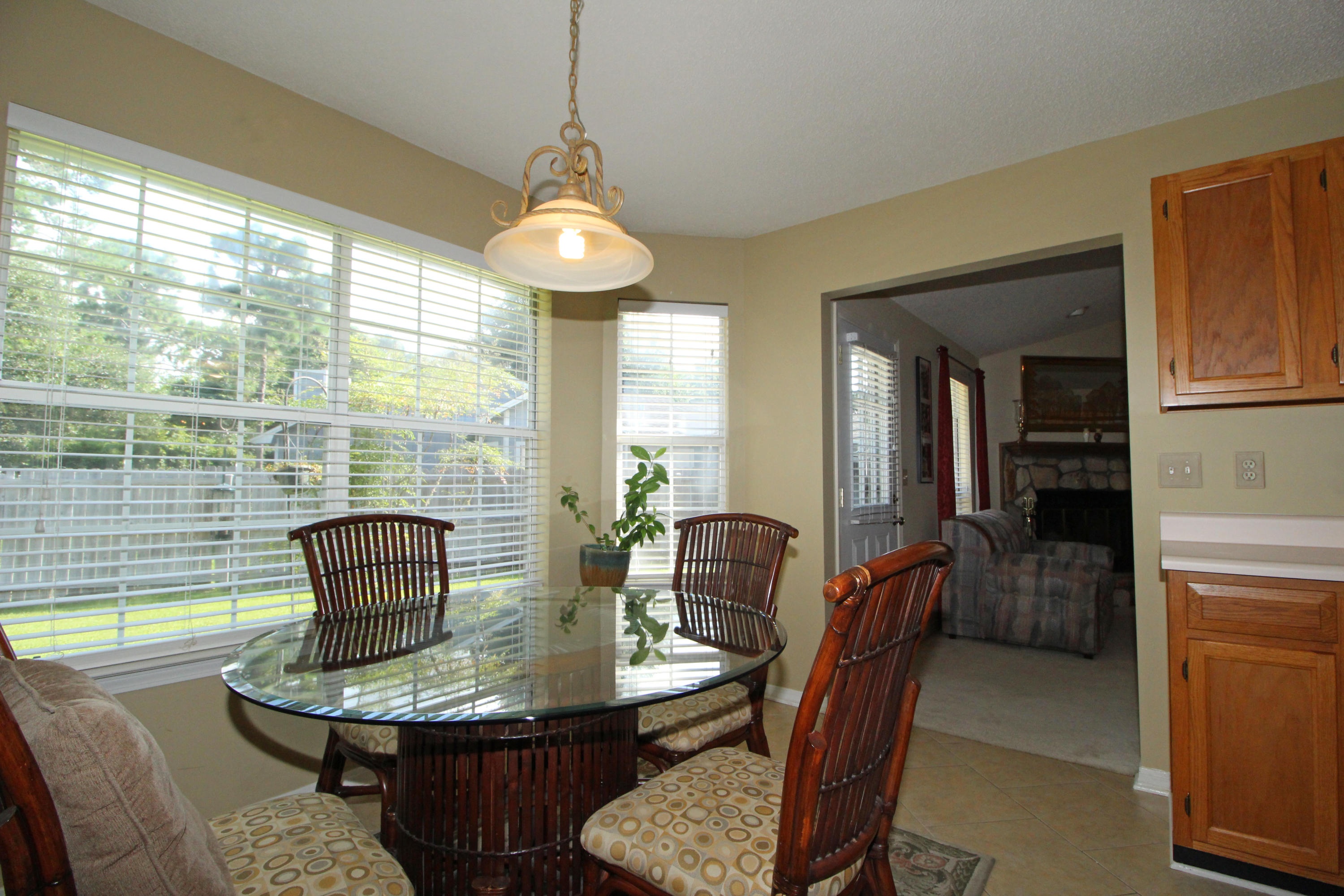 MEADOW WOODS - Residential