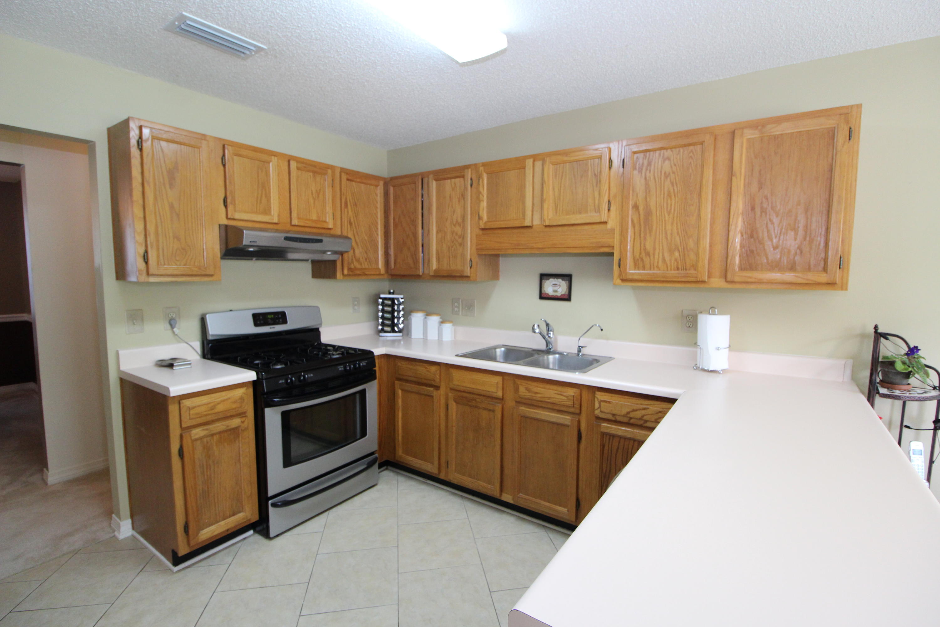 MEADOW WOODS - Residential