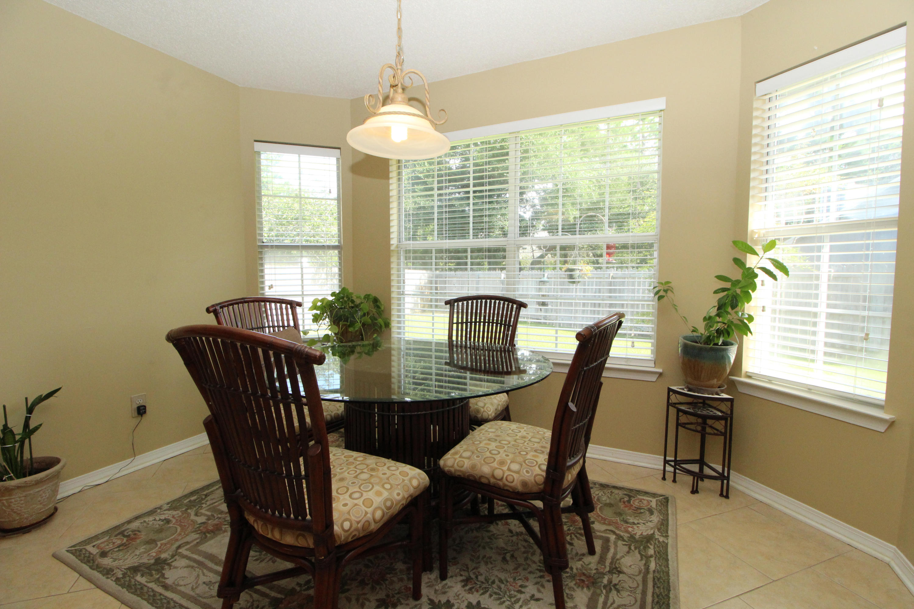 MEADOW WOODS - Residential