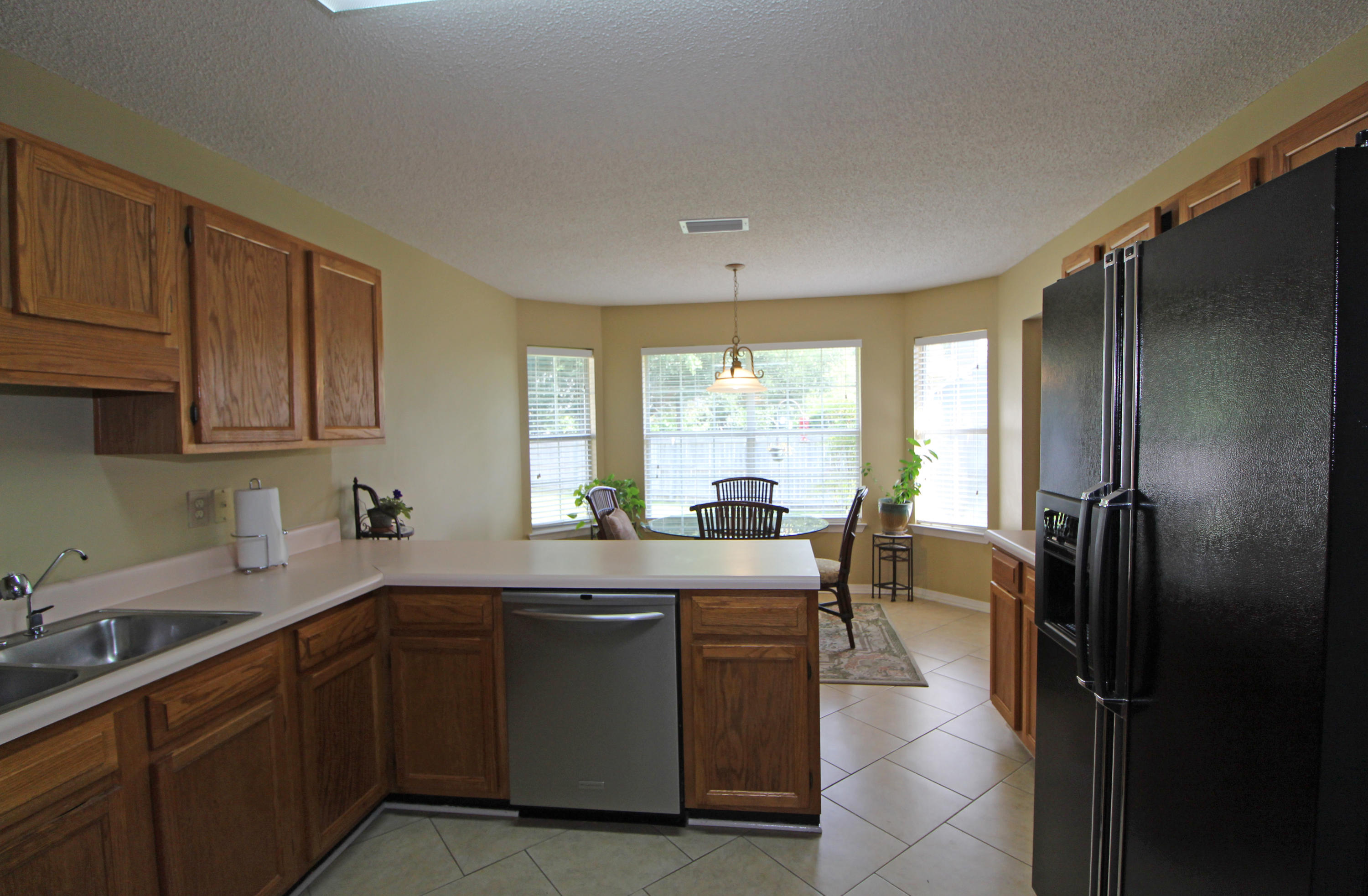 MEADOW WOODS - Residential