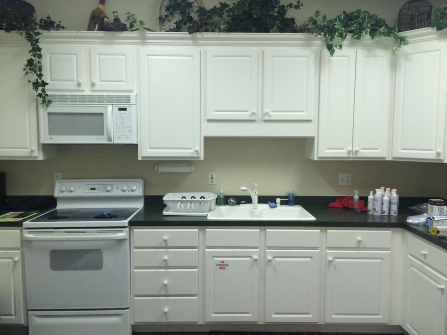 Located in Fort Walton Beach, Rene Lynn apartments have both 1 and 2 bedroom units. These units are spacious and the building is fully concrete.