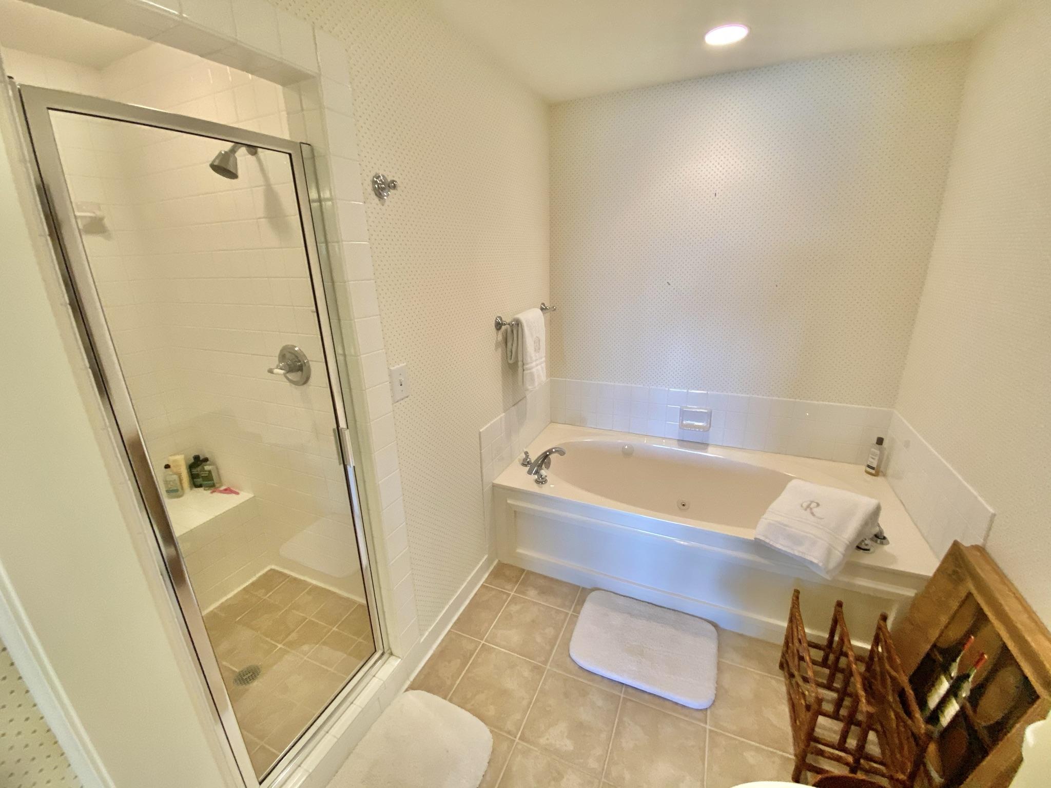 SOUTHWINDS III - Residential