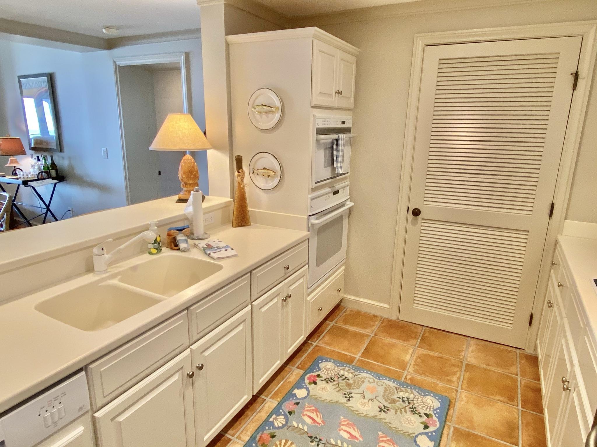 SOUTHWINDS III - Residential