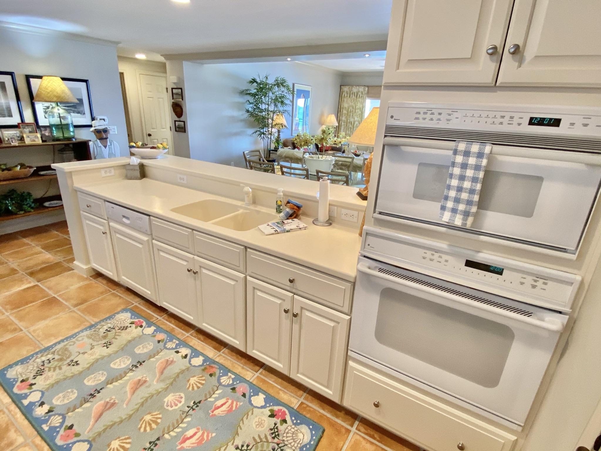 SOUTHWINDS III - Residential