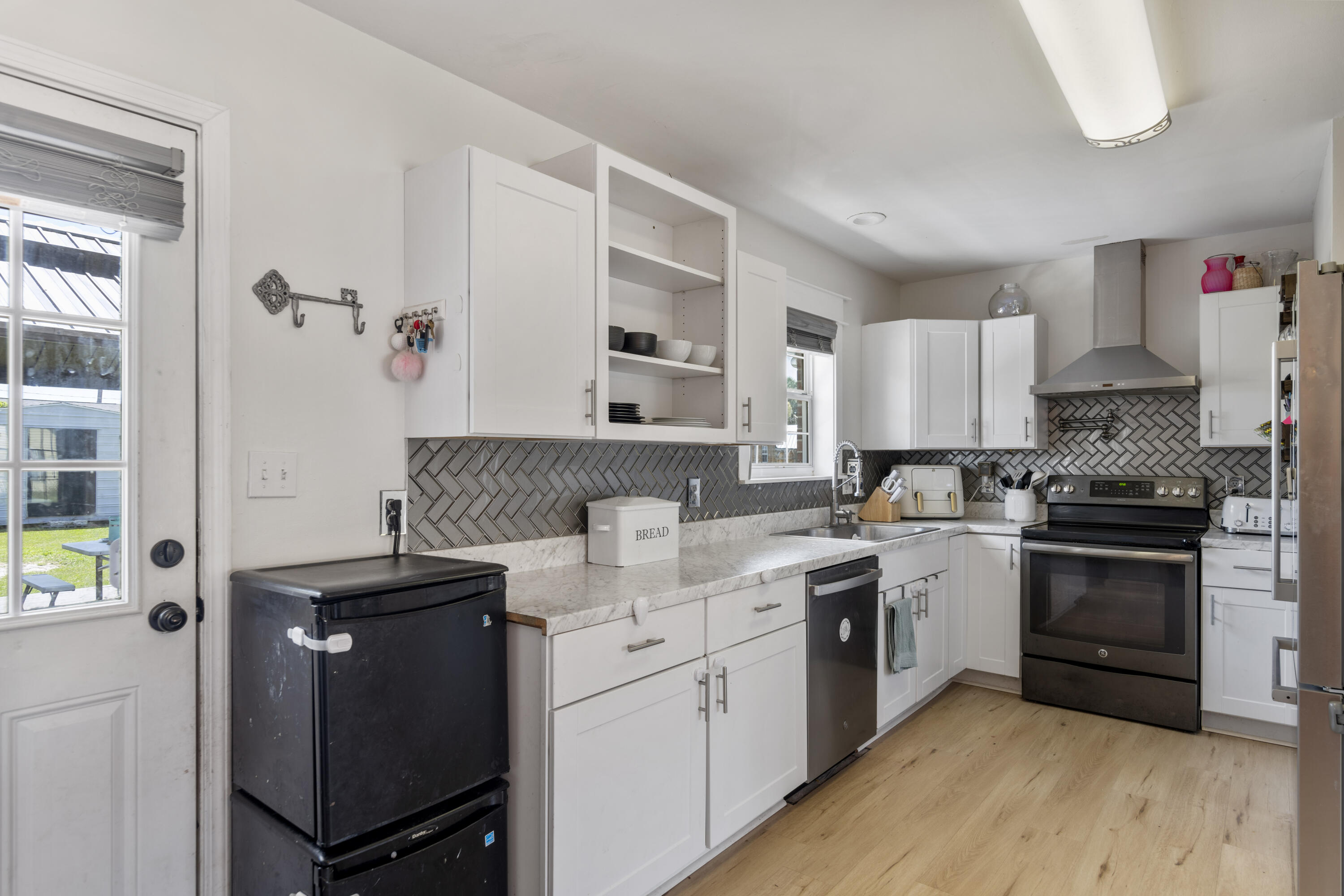 HENTZ 1ST ADDN UNIT B - Residential