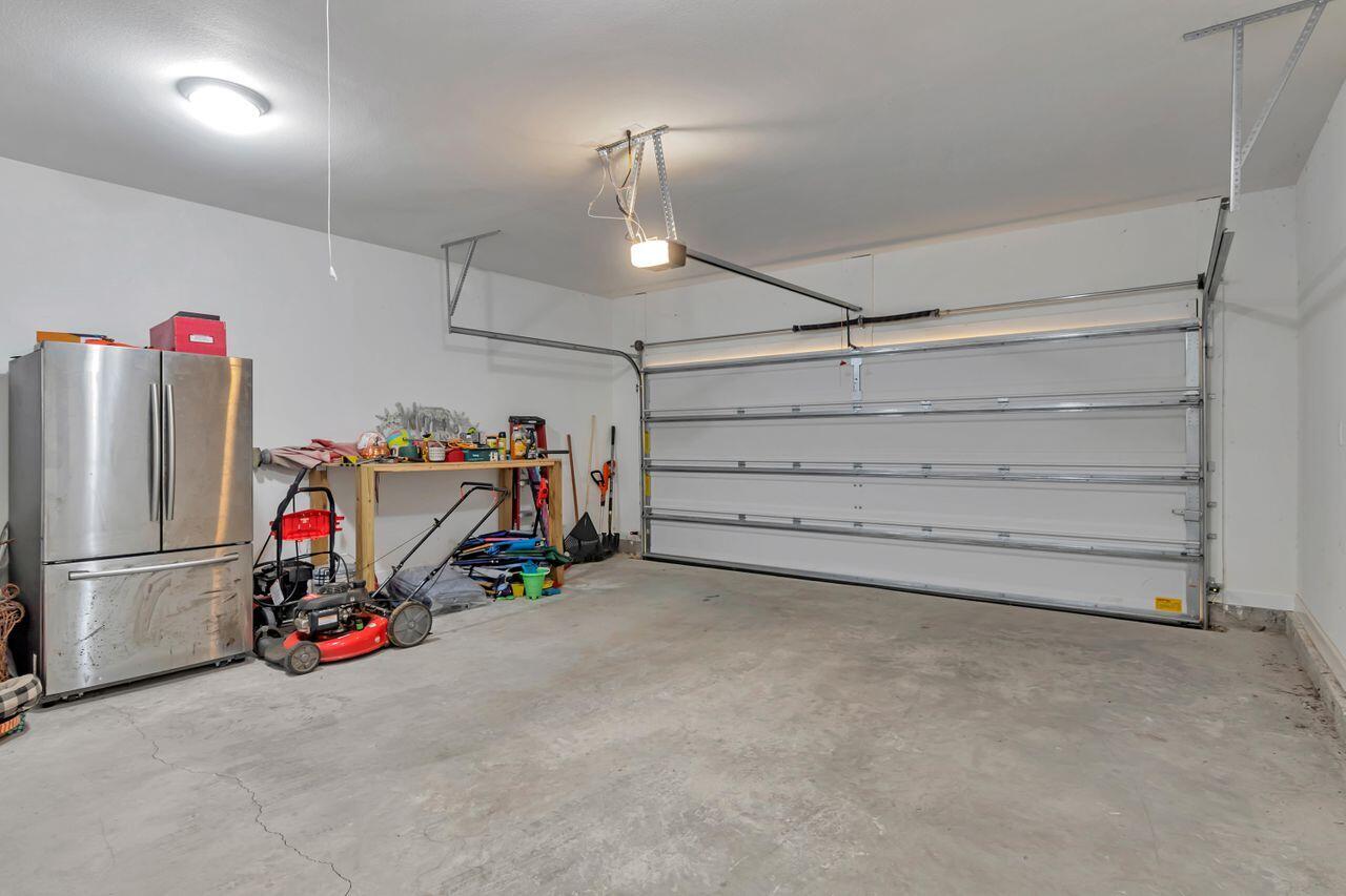 WYNNEHAVEN BCH EST - Residential