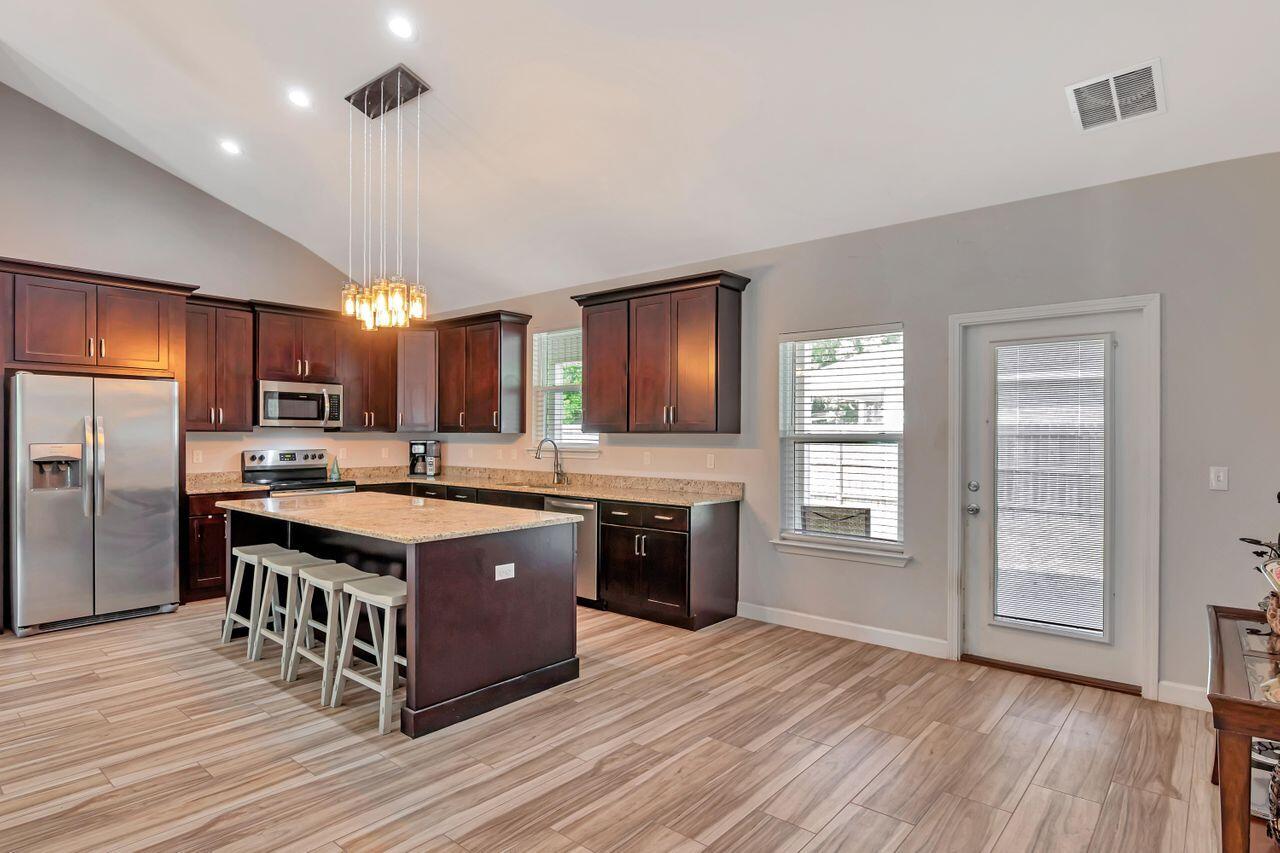 WYNNEHAVEN BCH EST - Residential