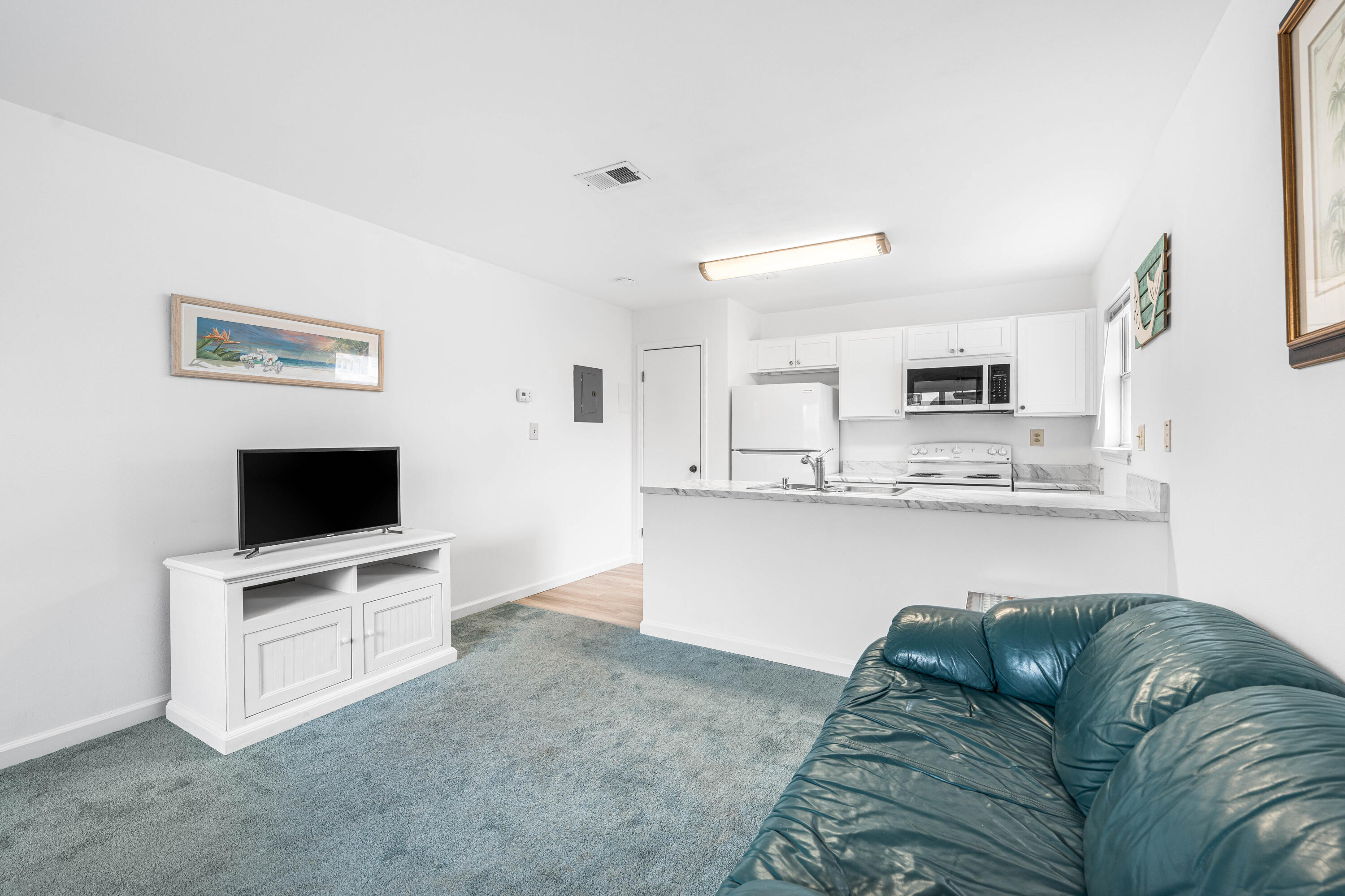 TRADEWINDS T/H - Residential