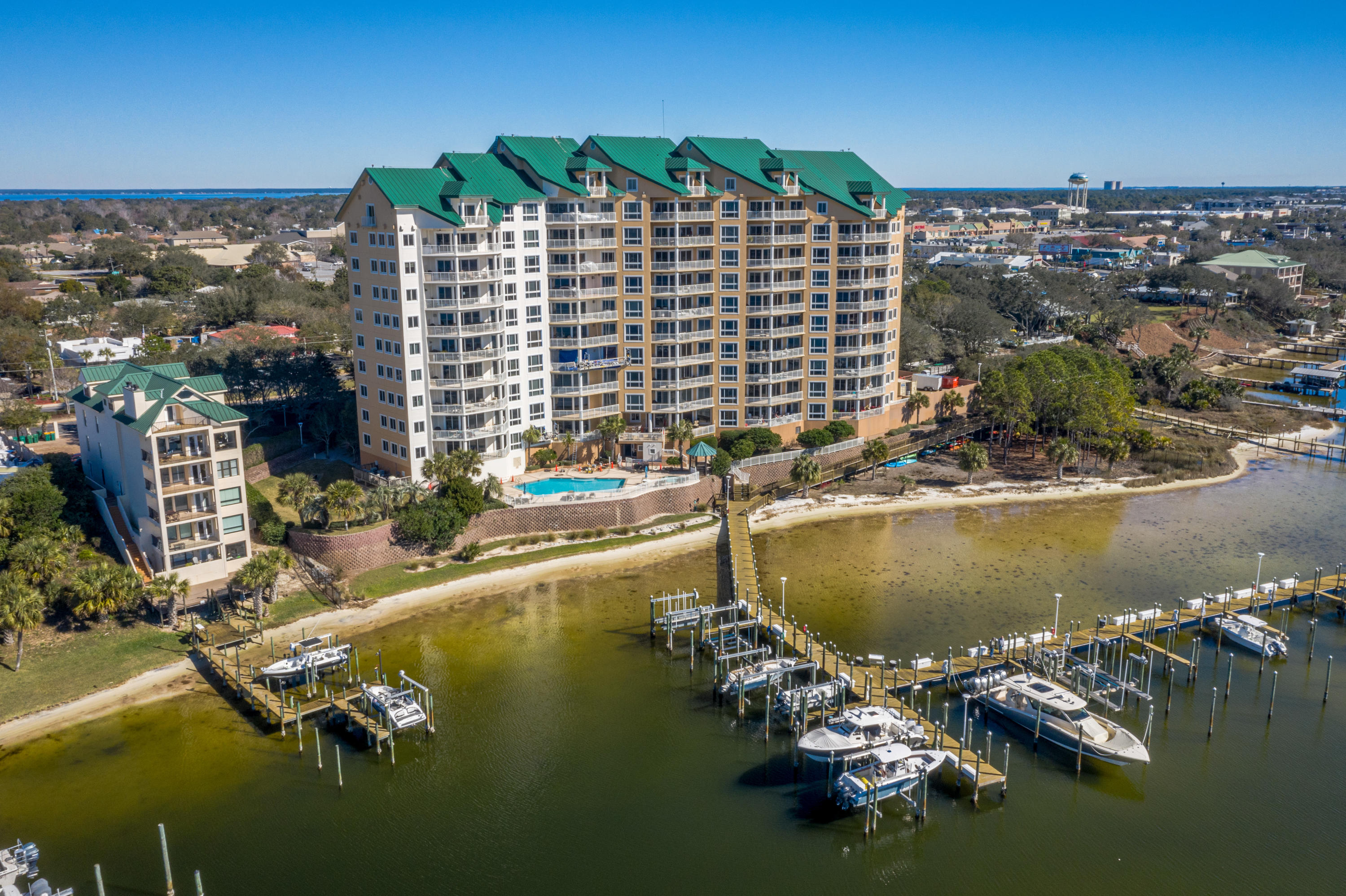 GRAND HARBOR - Residential