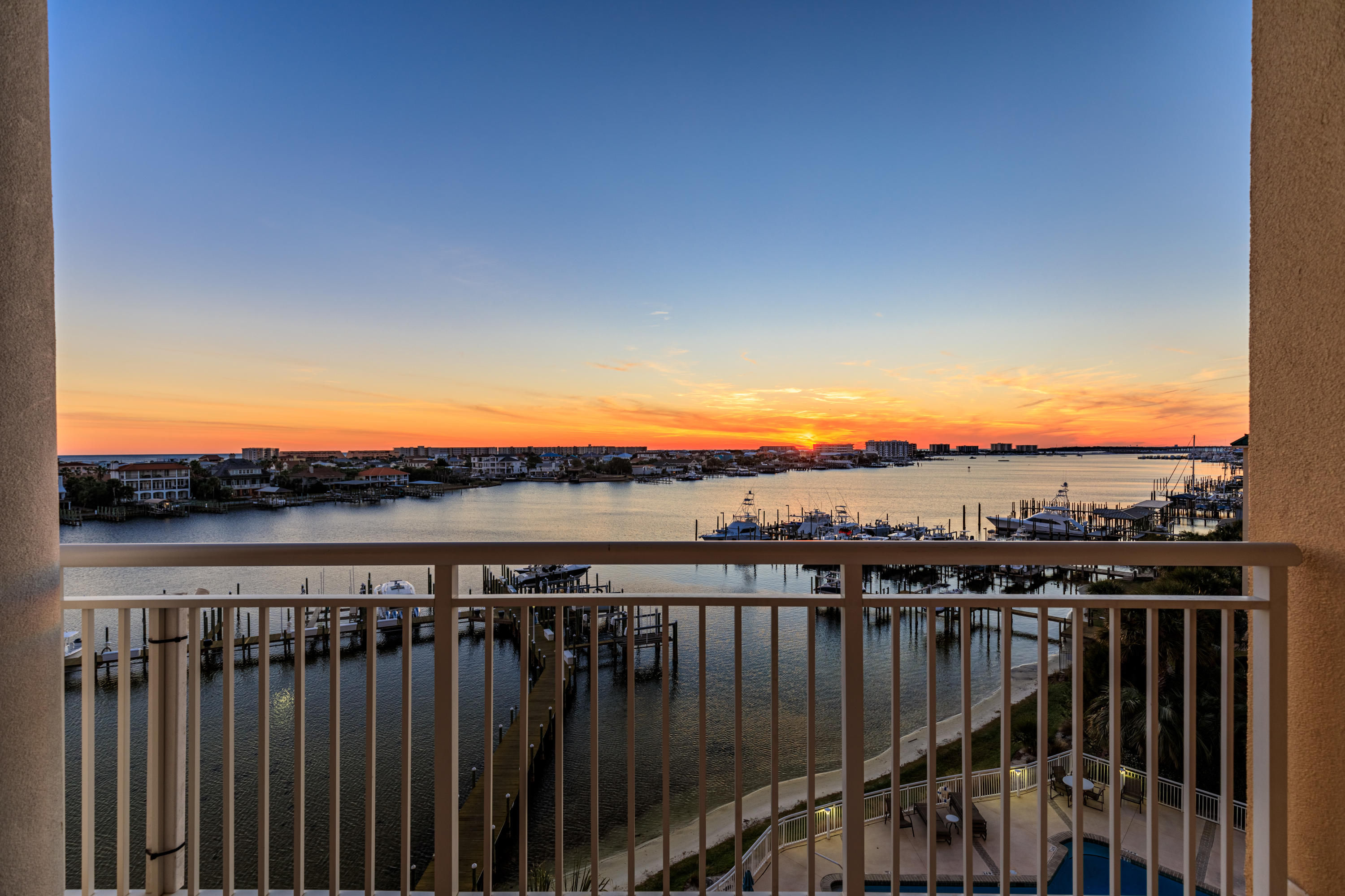 GRAND HARBOR - Residential