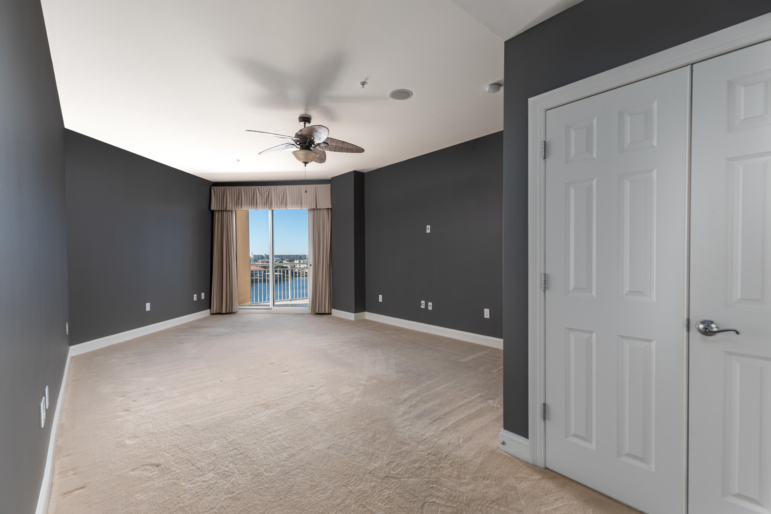 GRAND HARBOR - Residential