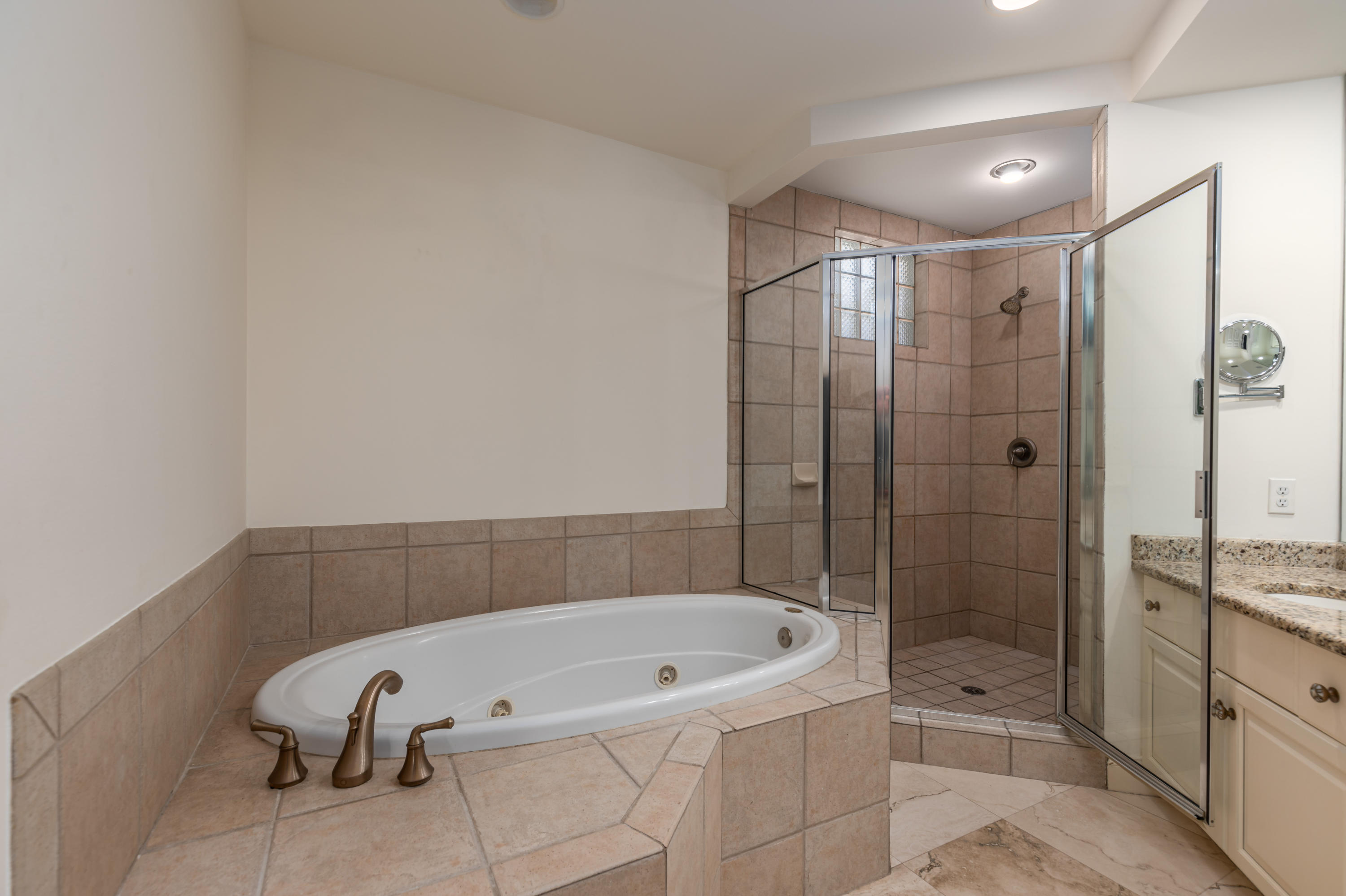 GRAND HARBOR - Residential