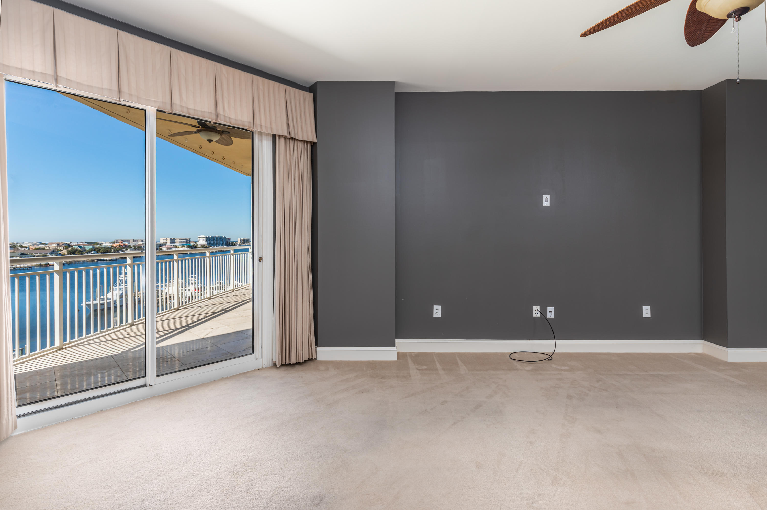 GRAND HARBOR - Residential