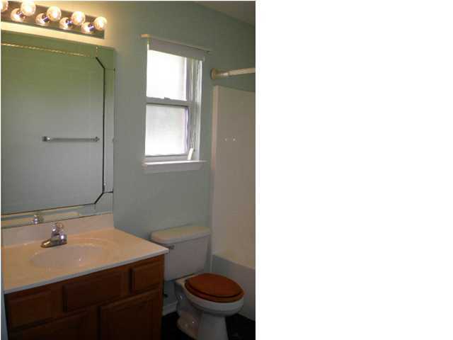 RIVERCHASE S/D PH 2 - Residential Lease