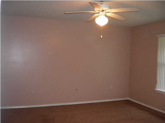 RIVERCHASE S/D PH 2 - Residential Lease