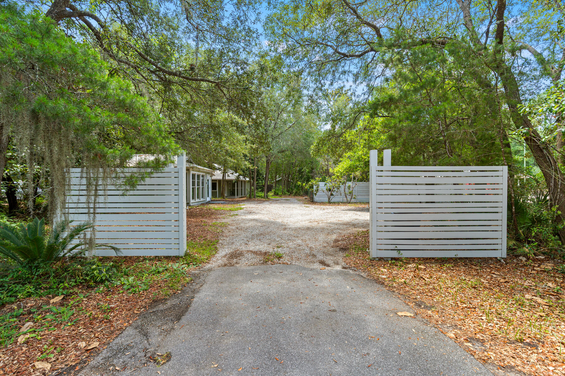 BAYSIDE HEIGHTS RANCHETTES - Residential