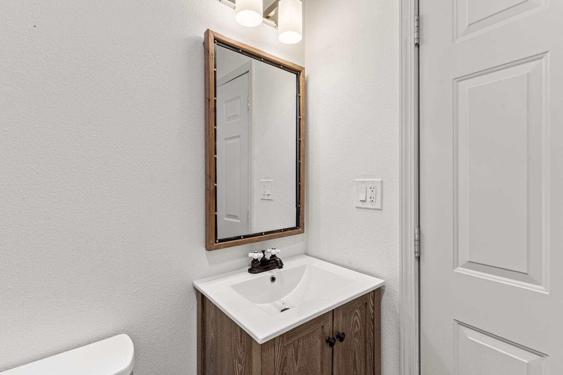 BAYSIDE HEIGHTS RANCHETTES - Residential