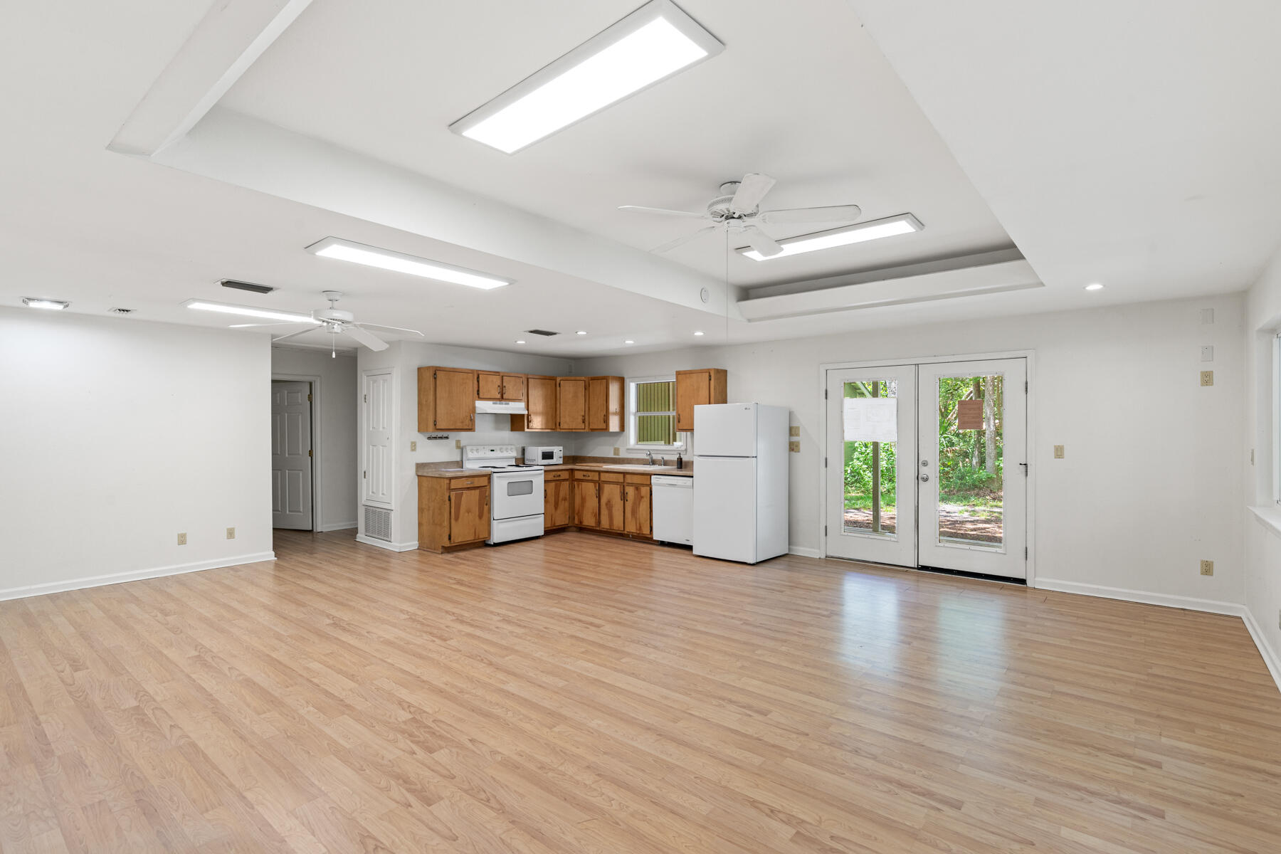 BAYSIDE HEIGHTS RANCHETTES - Residential