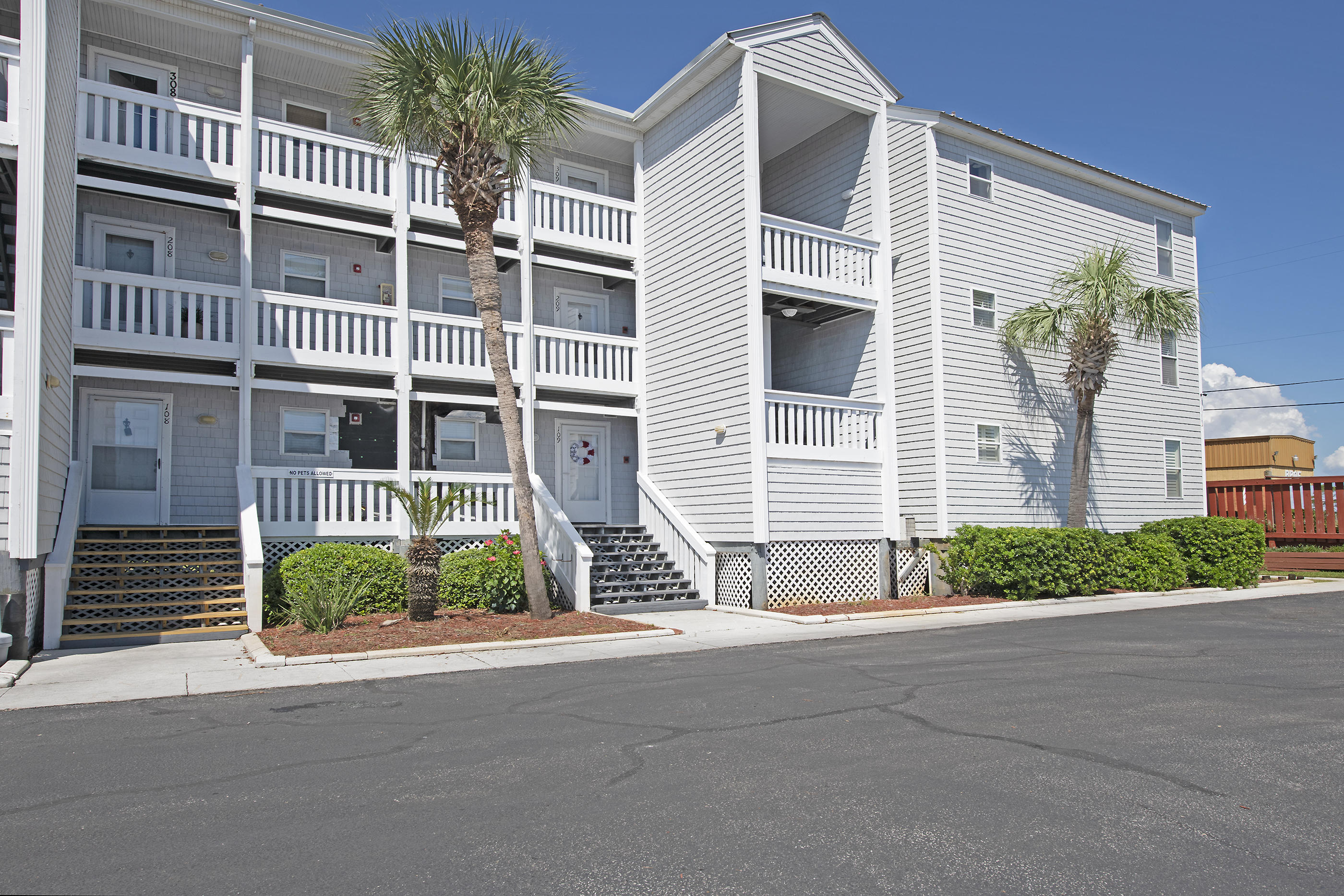 COMPLETELY RENOVATED UNIT! This 3rd floor unit is MOVE IN READY! The owners spared no expense. All solid flooring throughout (tile and luxury vinyl plank), new cabinetry and granite countertops in the kitchen and bath as well as new plumbing and lighting fixtures. Enjoy the views of the bay and pool area from your balcony outside of your living area and views of the gulf from your kitchen window. This is a must see!